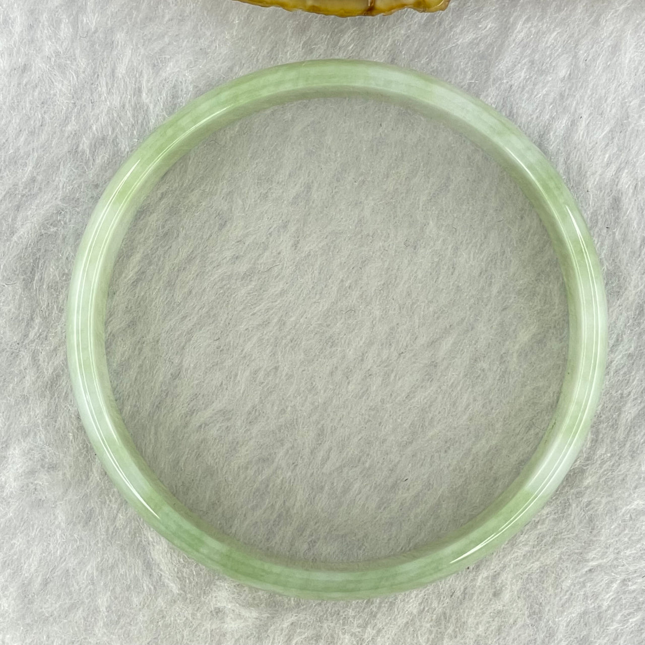 Type A Light Green and Faint Lavender Jadeite Bangle Internal Diameter 52.7mm 23.41g 13.0 by 3.6mm (Close to Perfect)