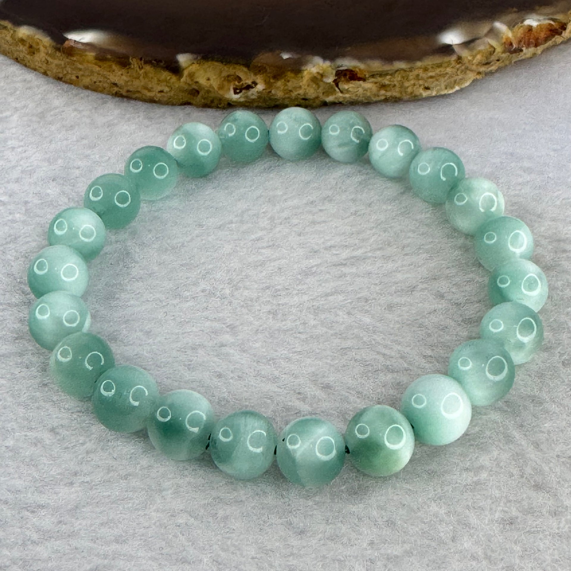 Green crystal green stone bracelet, sea grain stone for Fortune, Job Promotion
 绿色水晶绿纹石手链海纹石绿绒晶串圆珠手串补木招财职务升迁升职 16.10g 8.4 mm 23 Beads - Huangs Jadeite and Jewelry Pte Ltd