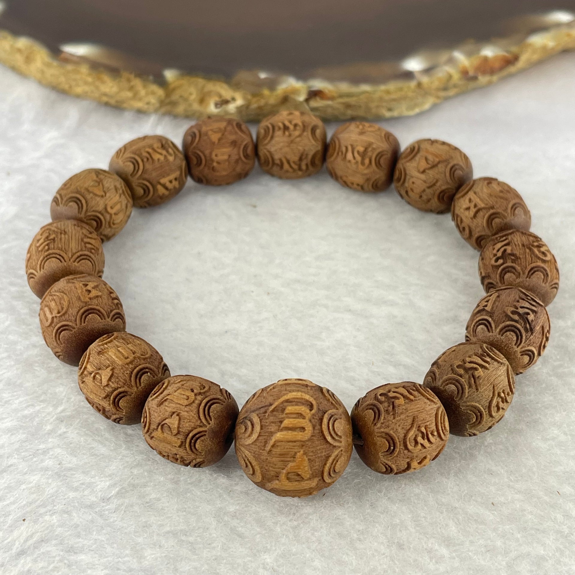 Natural Wild Australian Sandalwood 檀香 Om Mani Padme Hum Beads Bracelet 16.03g 11.5mm 15 Beads / 15.0mm 1 Beads - Huangs Jadeite and Jewelry Pte Ltd