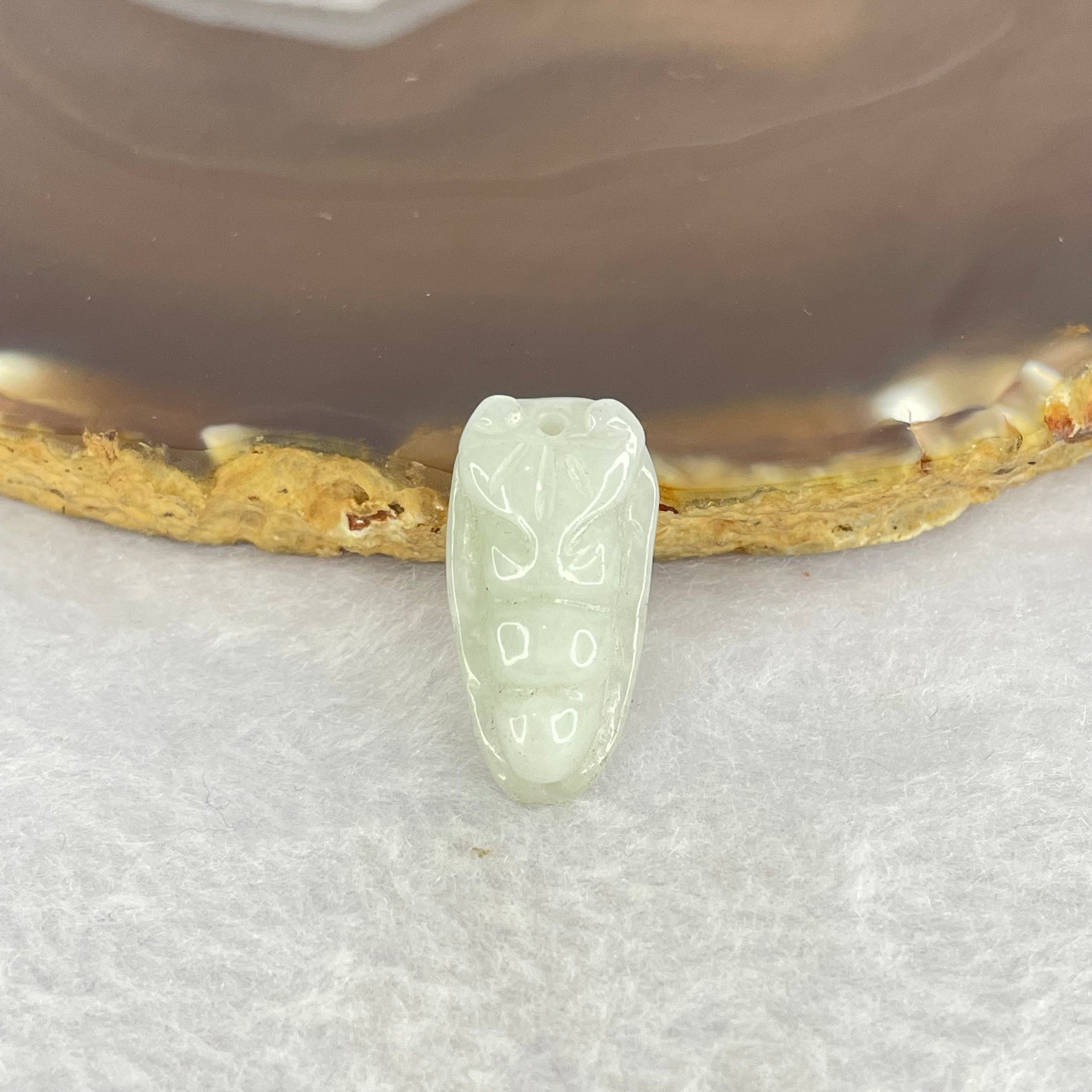 Type A Green Pea Pod Jadeite 2.89g 12.4 by 23.7 by 5.4mm - Huangs Jadeite and Jewelry Pte Ltd