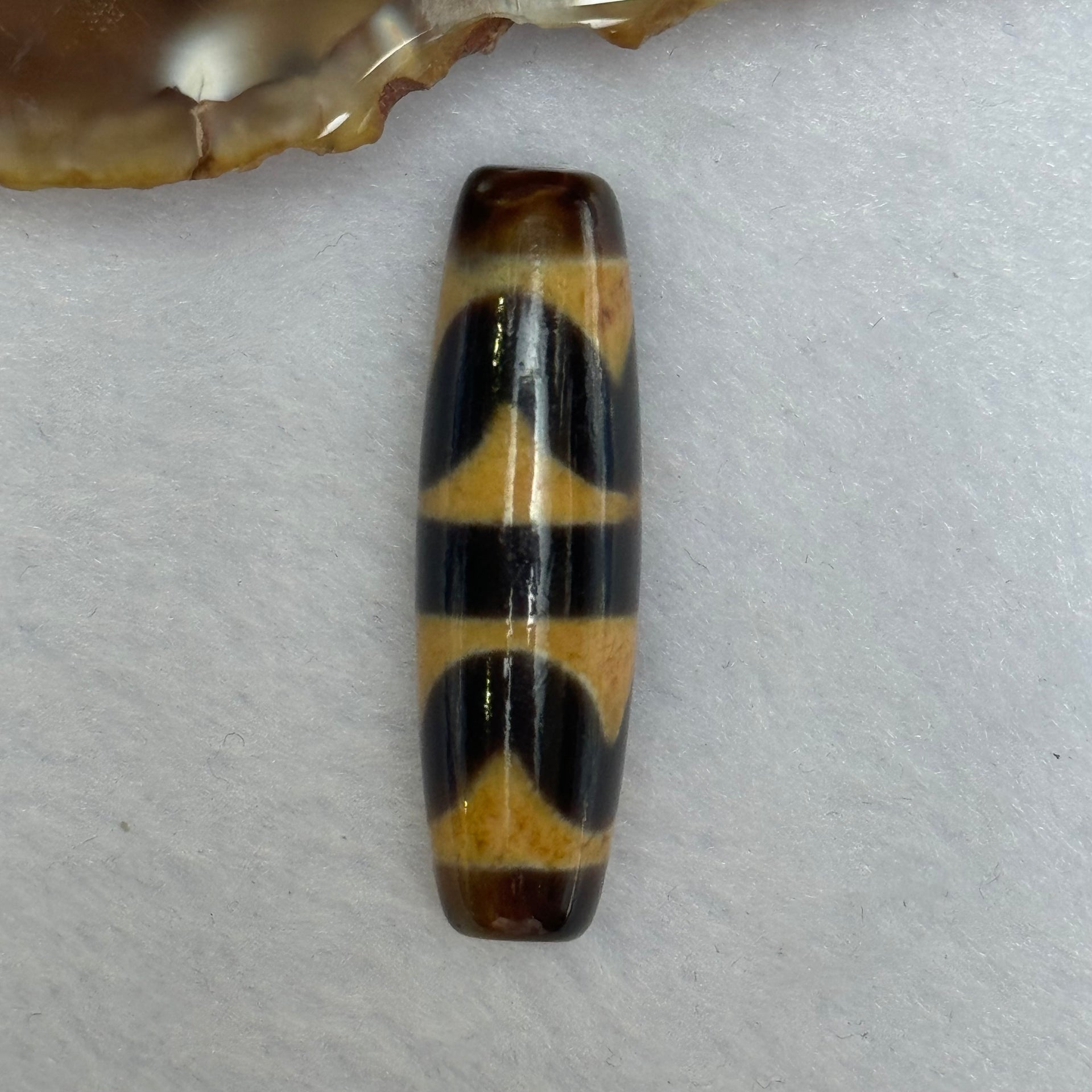 Natural Powerful Tibetan Old Oily Agate  Double Tiger Tooth Daluo Dzi Bead Heavenly Master (Tian Zhu) 虎呀天诛 7.05g 38.5 by 11.1mm - Huangs Jadeite and Jewelry Pte Ltd