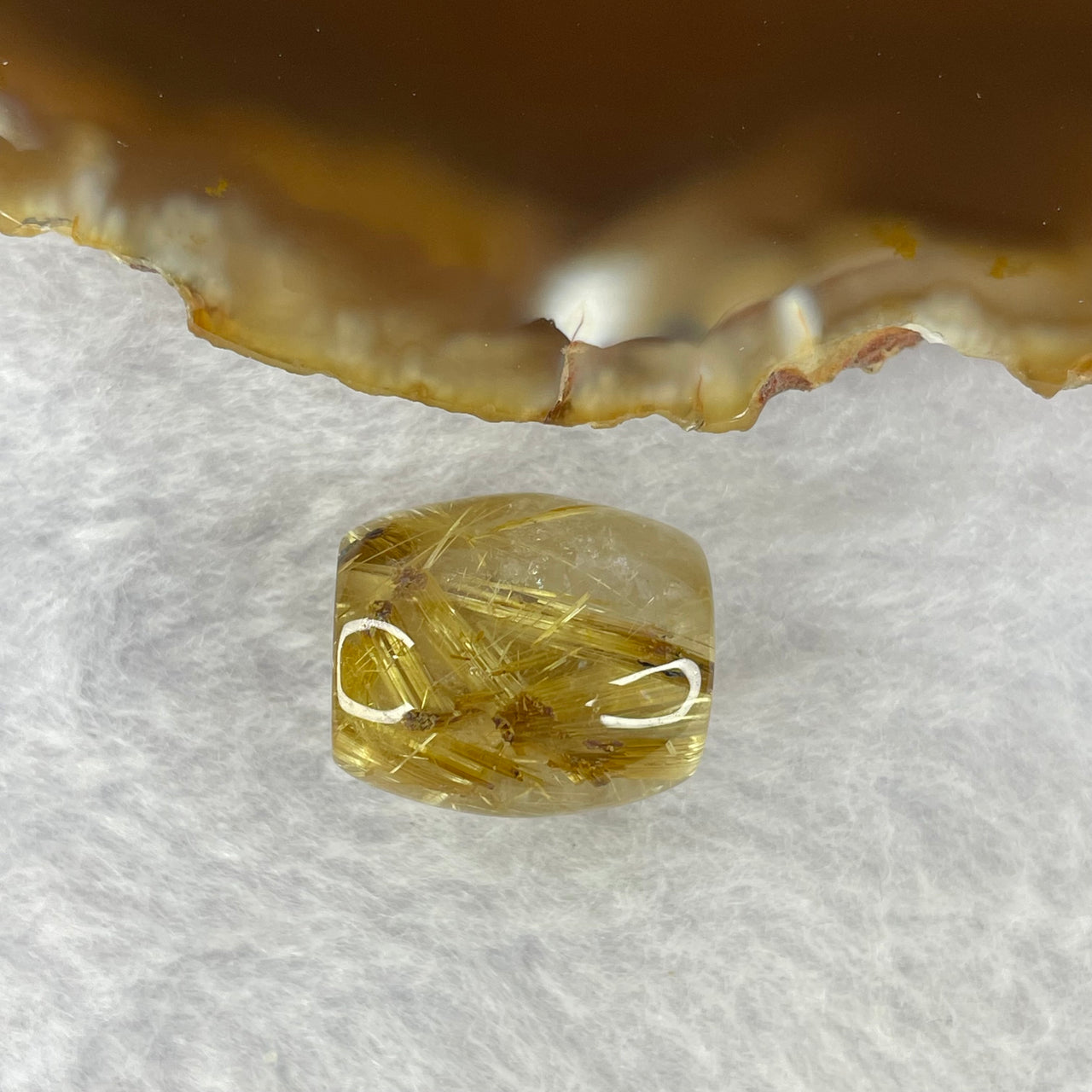 Good Grade Natural Golden Rutilated Quartz Crystal Lulu Tong Barrel 天然金顺发晶水晶露露通桶 
5.86g 16.4 by 13.7mm - Huangs Jadeite and Jewelry Pte Ltd