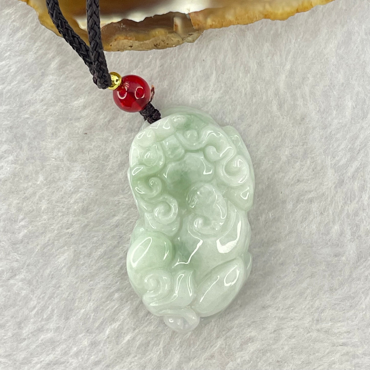 Type A Green Jadeite Pixiu Pendant Necklace 47.98g 36.2 by 20.7 by 12.2mm