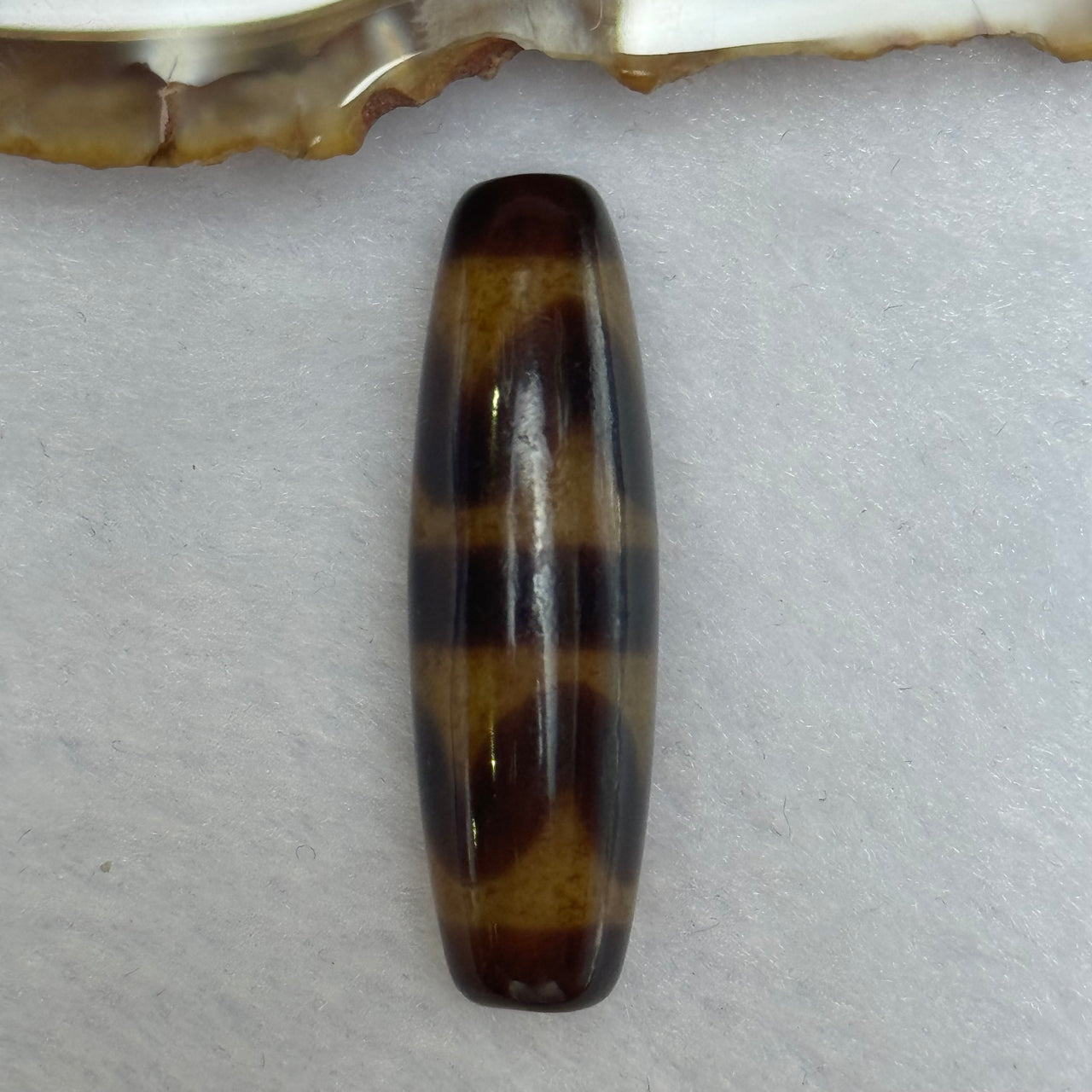 Natural Powerful Tibetan Old Oily Agate  Double Tiger Tooth Daluo Dzi Bead Heavenly Master (Tian Zhu) 虎呀天诛 6.67g 37.6 by 11.4mm - Huangs Jadeite and Jewelry Pte Ltd