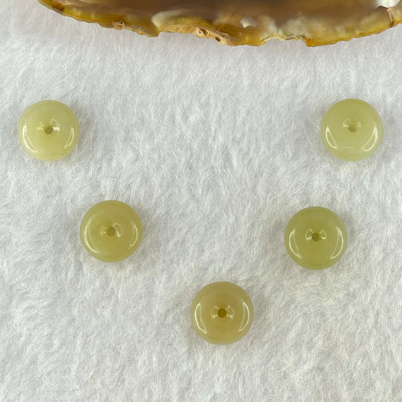 Natural Nephrite Ping An Kou Donut Set of 5 Total Weight 7.04g 11.9 by 5.2mm