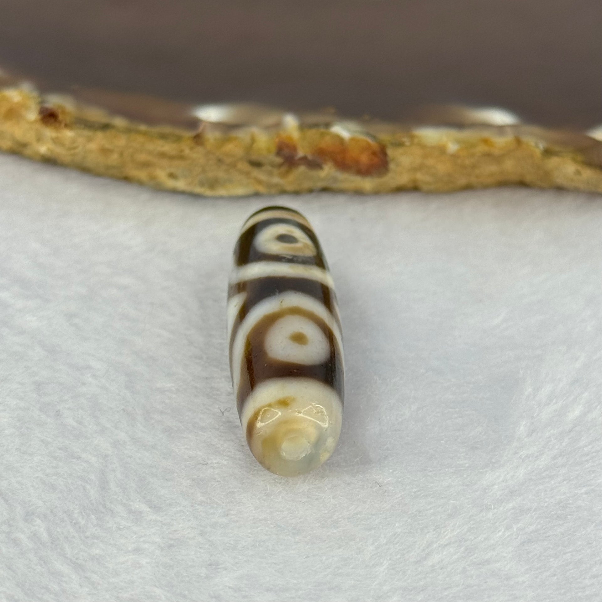 Natural Powerful Tibetan Old Oily Agate 3 Eyes Dzi Bead Heavenly Master (Tian Zhu) 三眼天诛 8.13g 38.7 by 11.7mm - Huangs Jadeite and Jewelry Pte Ltd