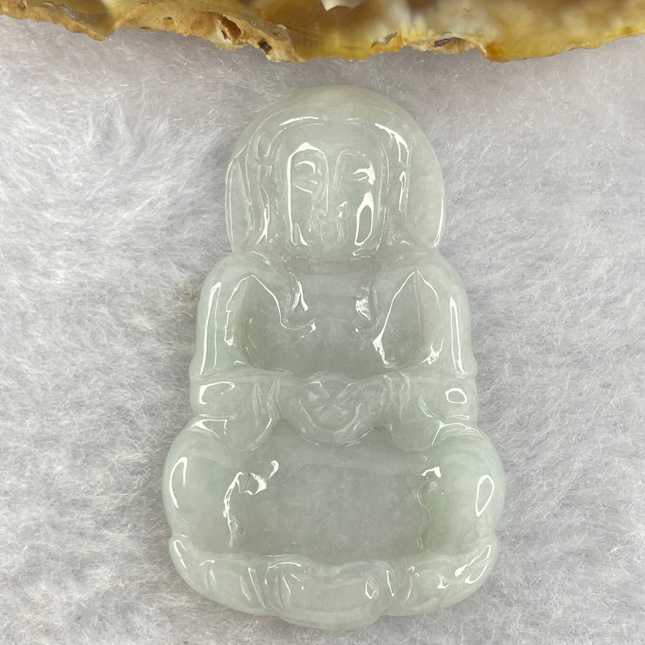 Type A Green Jadeite Guan Yin Pendant 9.35g  42.6 by 26.4 by 5.3m - Huangs Jadeite and Jewelry Pte Ltd