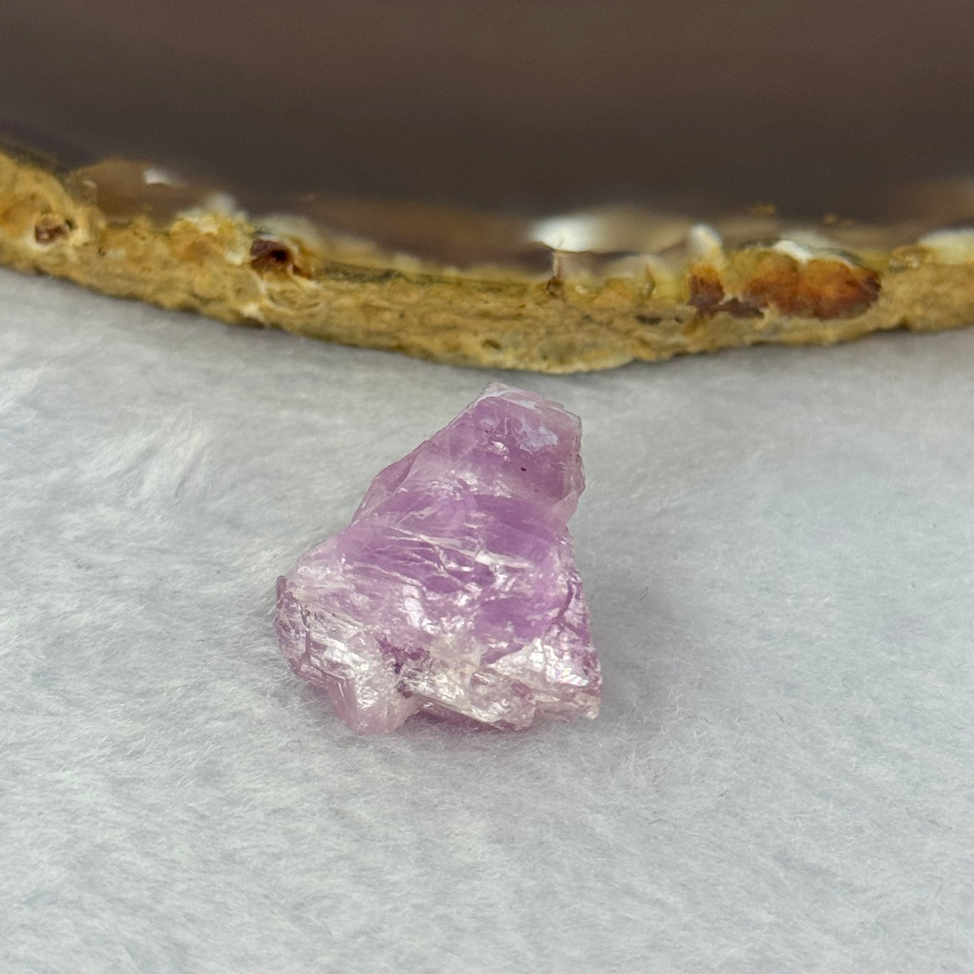 Natural Amethyst Mini Display 7.87g 22.1 by 20.1 by 14.2mm - Huangs Jadeite and Jewelry Pte Ltd