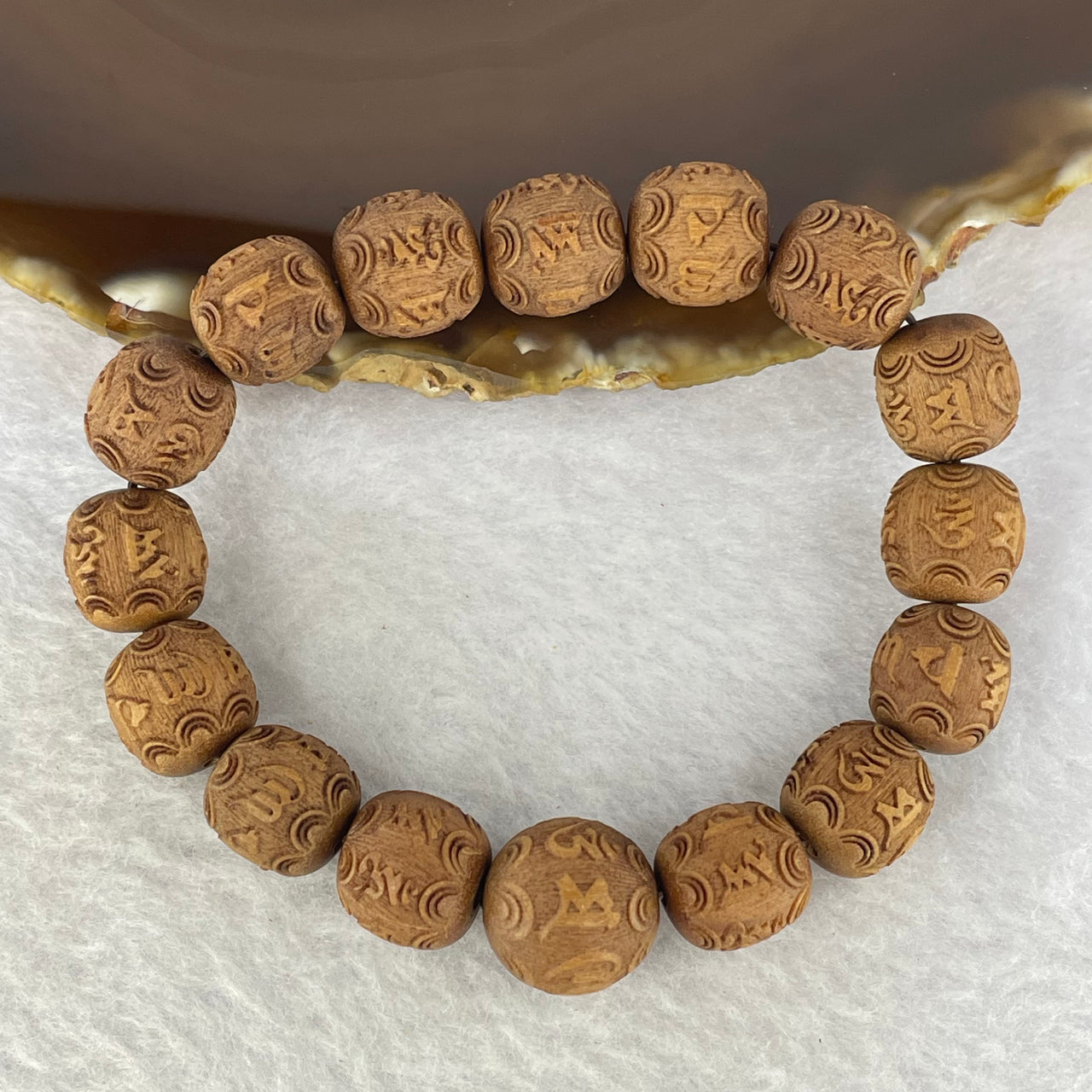 Natural Wild Australian Sandalwood 檀香 Om Mani Padme Hum Beads Bracelet 16.39g 11.8mm 5 Beads / 14.1 mm 1 Beads - Huangs Jadeite and Jewelry Pte Ltd