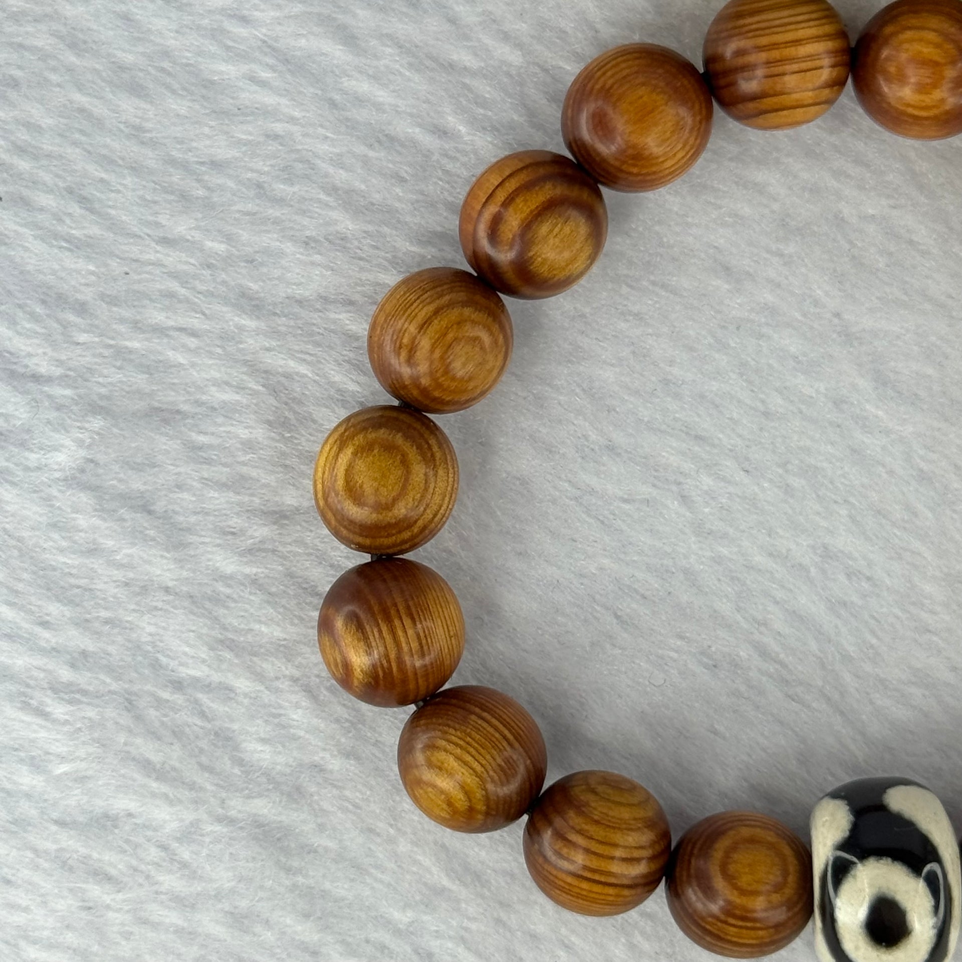 Natural Old Yabai Thuja Wood Beads With 3 Eyes Dzi Bead  Bracelet 老树崖柏三眼天珠手链 11.28g 16.5cm 10.0mm 18 Beads / 14.4 by 9.9mm 1 Bead - Huangs Jadeite and Jewelry Pte Ltd