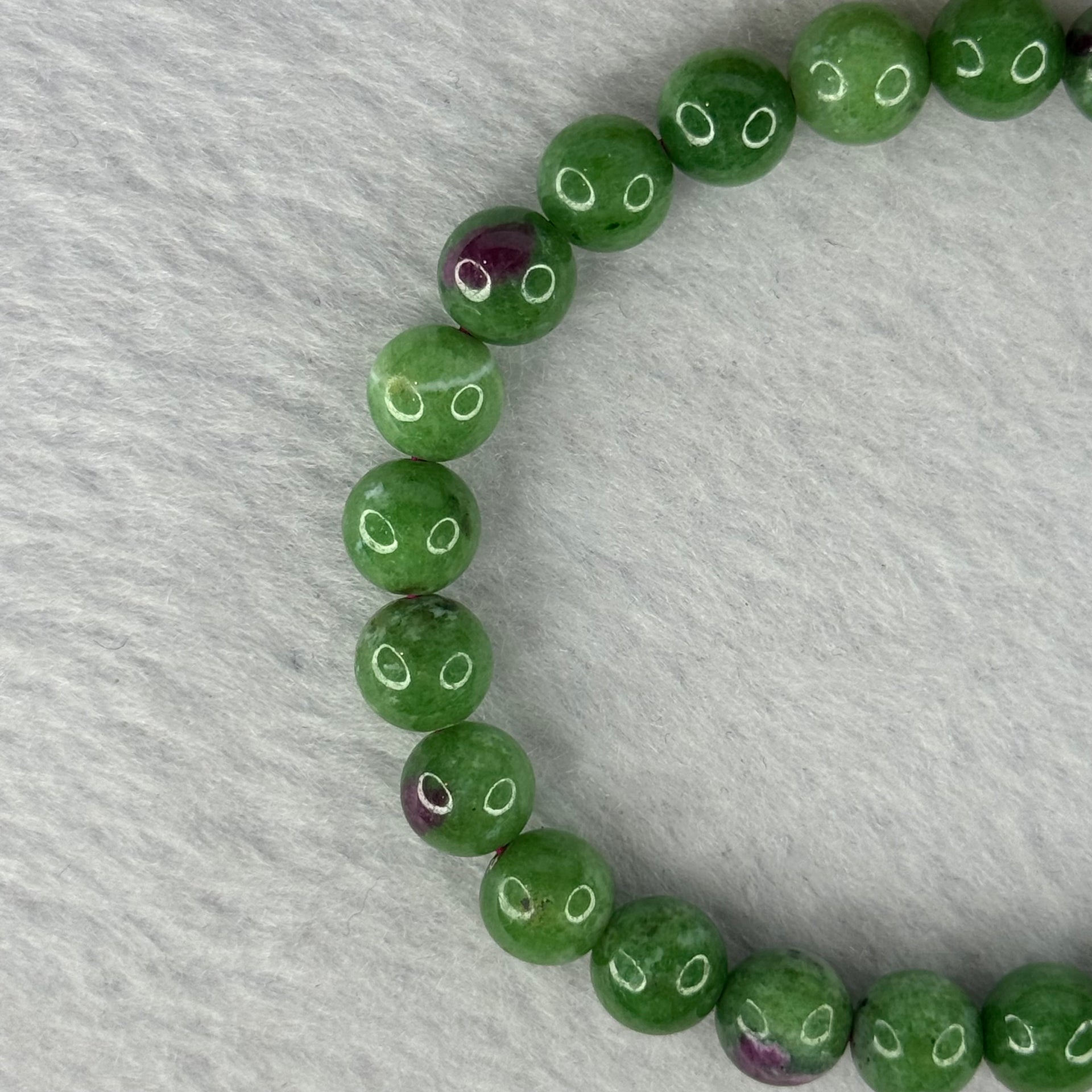 Natural Emerald And Ruby Zoisite Beads Bracelet 18.25g 16cm 7.7mm 25 Beads - Huangs Jadeite and Jewelry Pte Ltd