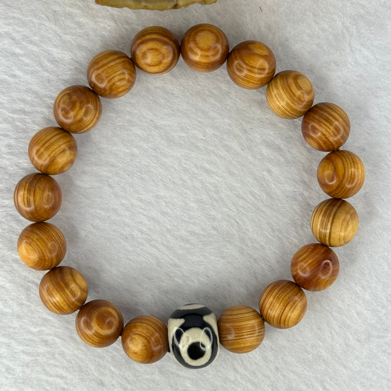 Natural Old Yabai Thuja Wood Beads With 3 Eyes Dzi Bead  Bracelet 老树崖柏三眼天珠手链 11.81g 16.5cm 10.2mm 18 Beads/ 14.1 by 10.9mm 1 Bead - Huangs Jadeite and Jewelry Pte Ltd