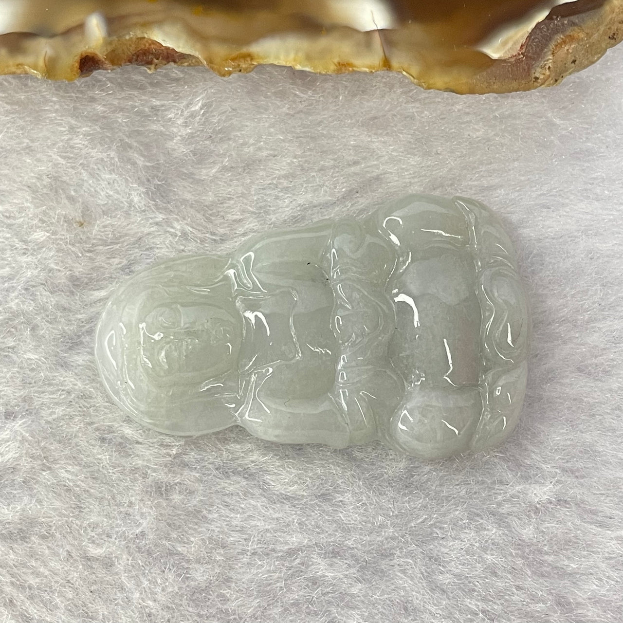 Type A Green Jadeite Guan Yin Pendant 8.47g 40.4 by 24.6 by 5.6mm - Huangs Jadeite and Jewelry Pte Ltd