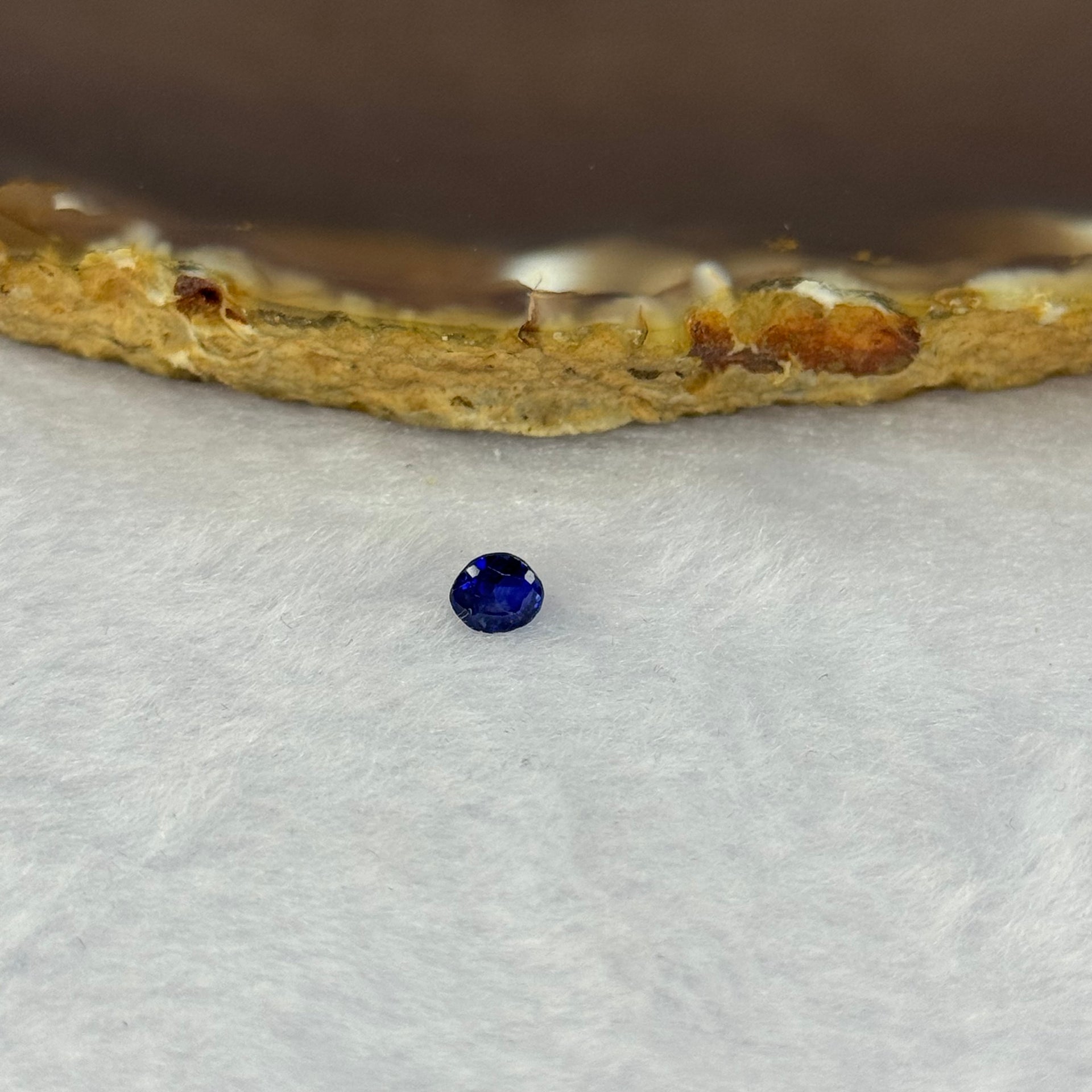 Natural Faceted Blue Sapphire 0.70ct 5.0 by 4.1 by 3.5mm - Huangs Jadeite and Jewelry Pte Ltd