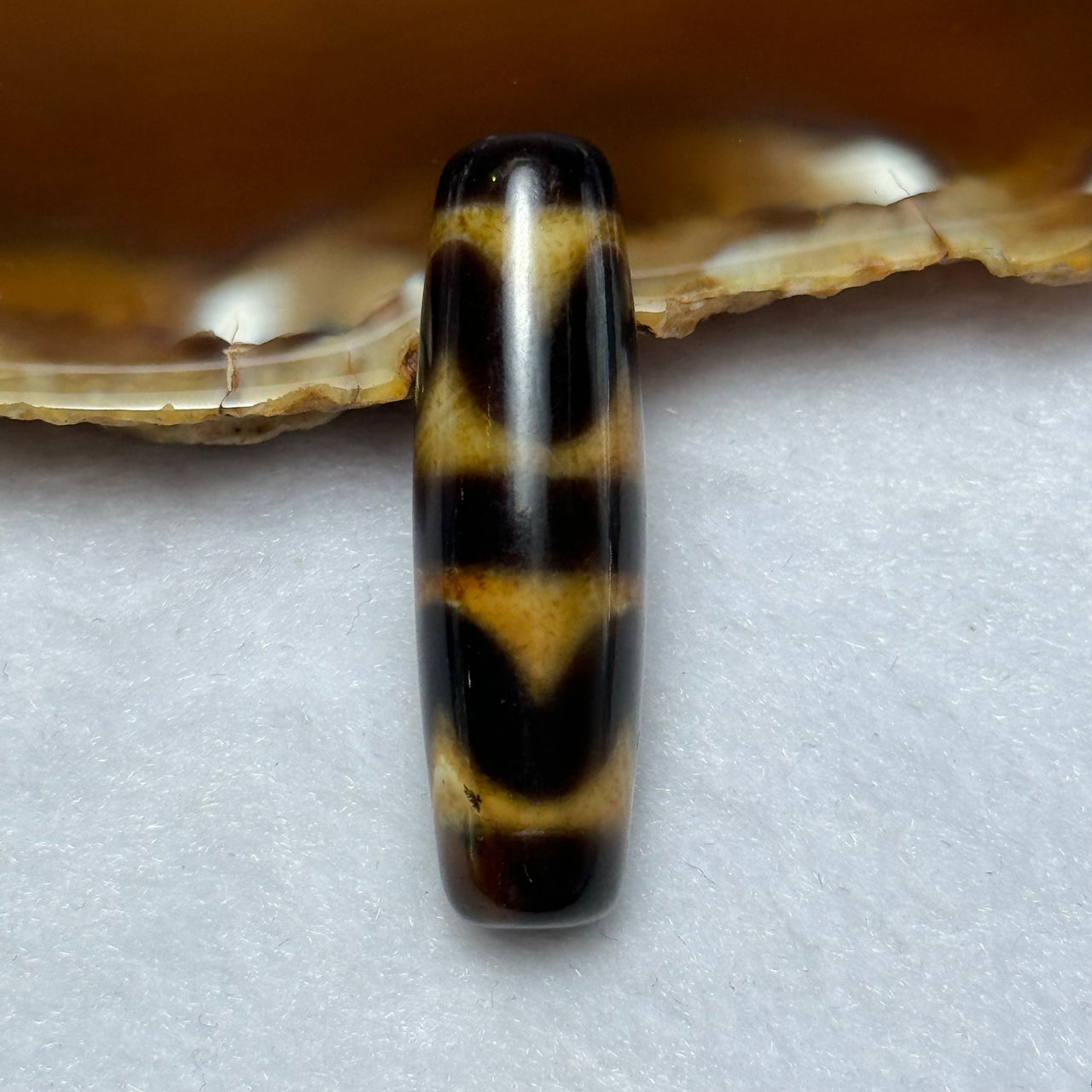 Natural Powerful Tibetan Old Oily Agate  Double Tiger Tooth Daluo Dzi Bead Heavenly Master (Tian Zhu) 虎呀天诛 7.48g 37.9 by 11.3mm - Huangs Jadeite and Jewelry Pte Ltd