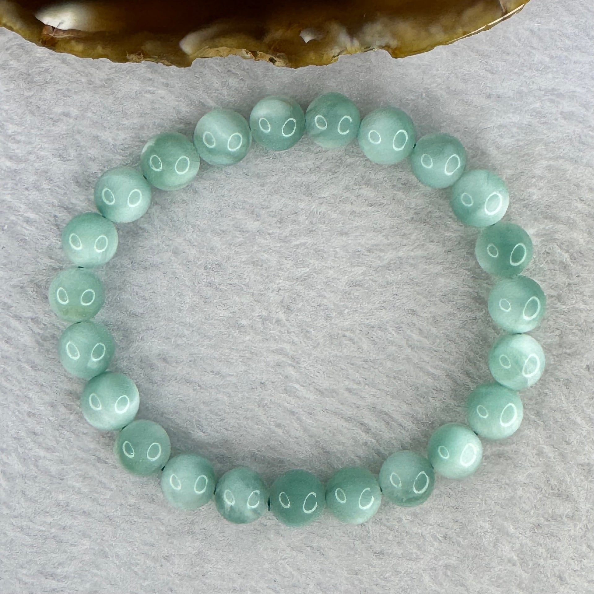 Green crystal green stone bracelet, sea grain stone for Fortune, Job Promotion
 绿色水晶绿纹石手链海纹石绿绒晶串圆珠手串补木招财职务升迁升职 16.10g 8.4 mm 23 Beads - Huangs Jadeite and Jewelry Pte Ltd