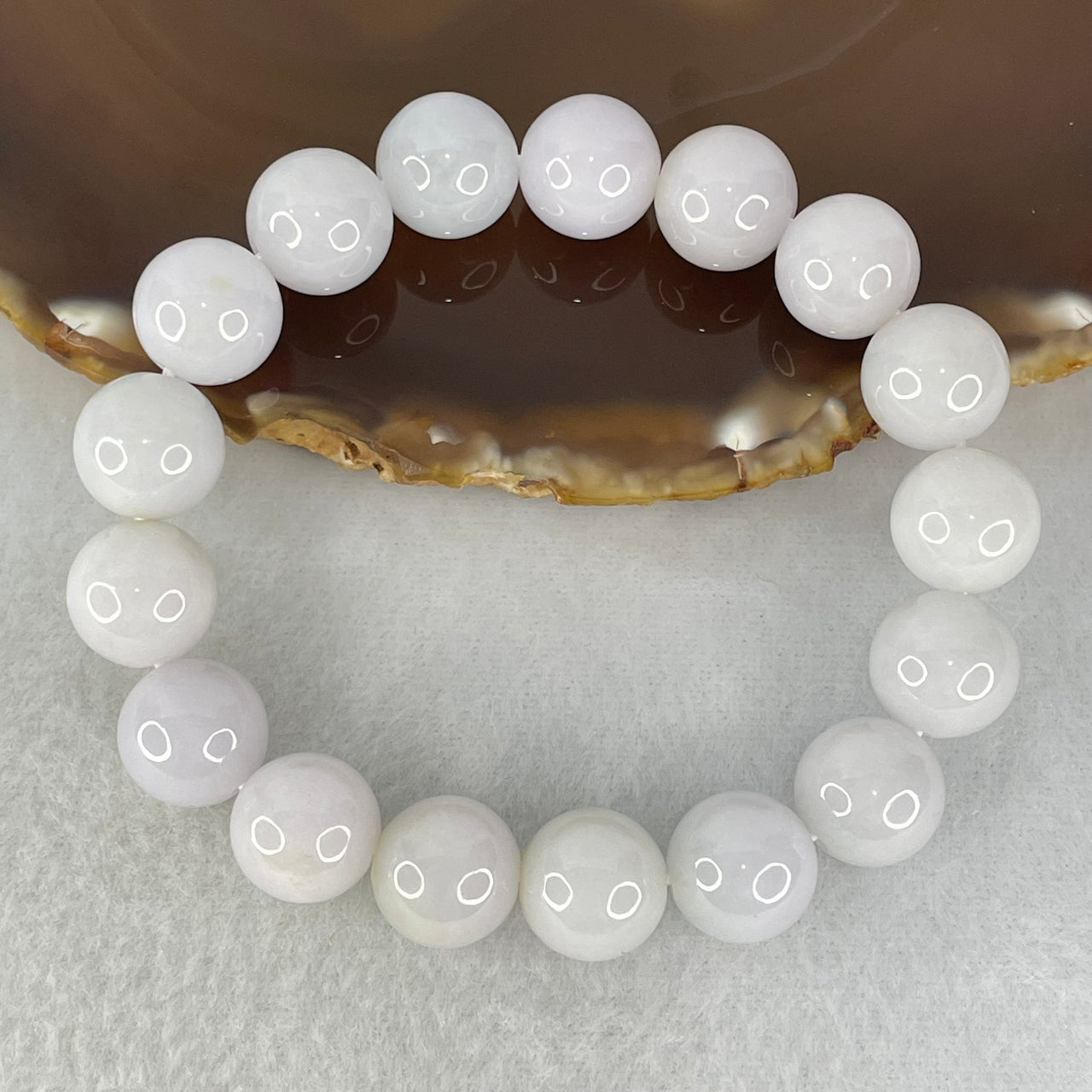 Type A Faint Lavender Jadeite Beads Bracelet 58.17g 18.5cm 12.6mm 17 Beads