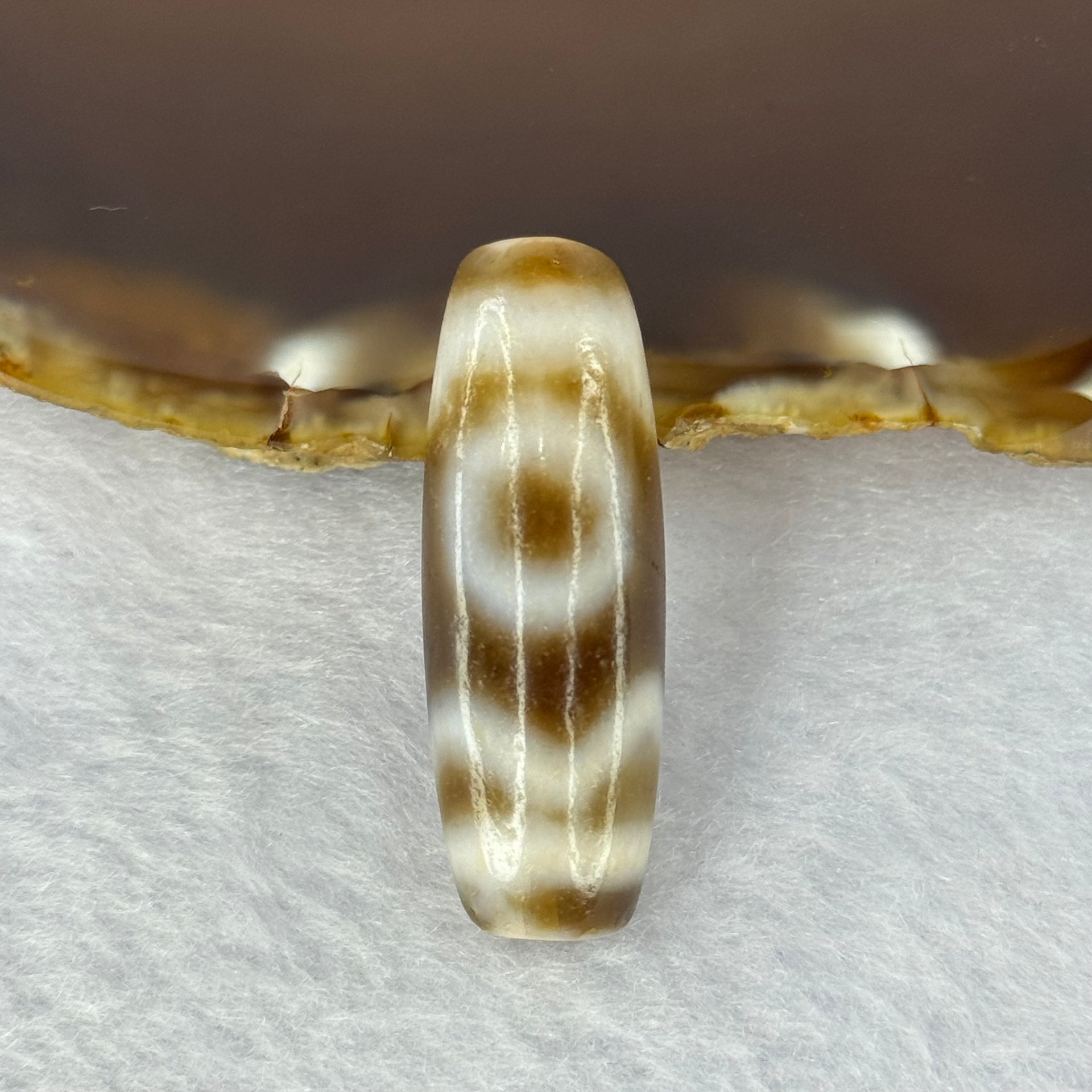 Natural Powerful Tibetan Old Oily Agate Sky Door Serenity 1 Eye Dzi Bead Heavenly Master (Tian Zhu) 一眼天诛 10.13g 37.4 by 13.2mm - Huangs Jadeite and Jewelry Pte Ltd