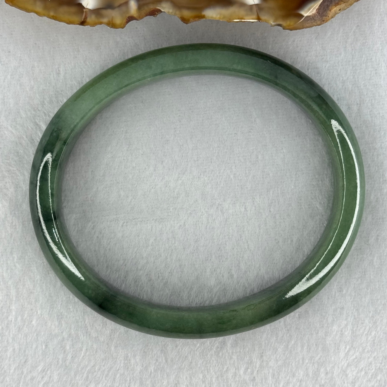 Type A Green Jadeite Oval Bangle Internal Diameter 57.7mm 36.44g 11.6 by 7.0mm (Slight Internal Lines)