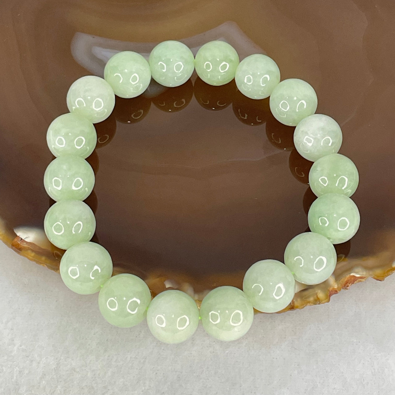 Type A Light Apple Green Jadeite Beads Bracelet 41.30g 16.5cm 11.2mm 18 Beads