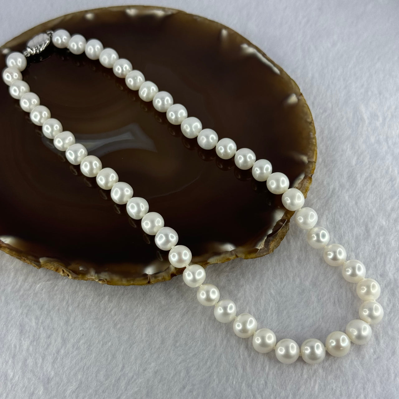 Natural Fresh Water White Pearl Necklace with S925 Sliver Clasps 天然淡水白珍珠项链 48.68g 8.8mm 46 Bead