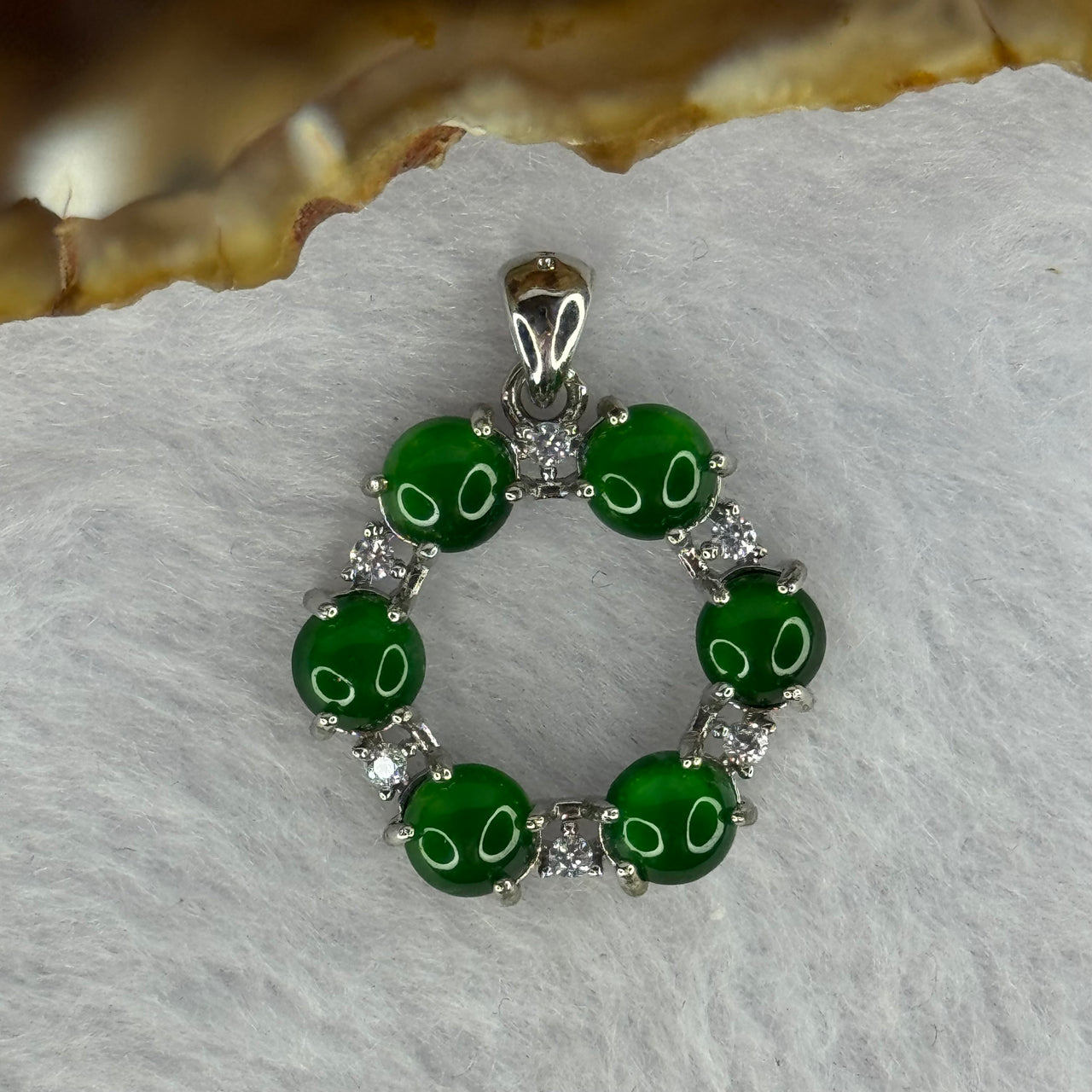 Type A Icy Green Omphasite Jadeite with Crystals in S925 Sliver Pendant 2.52g 4.6 by 2.0mm 6 Cabouchon