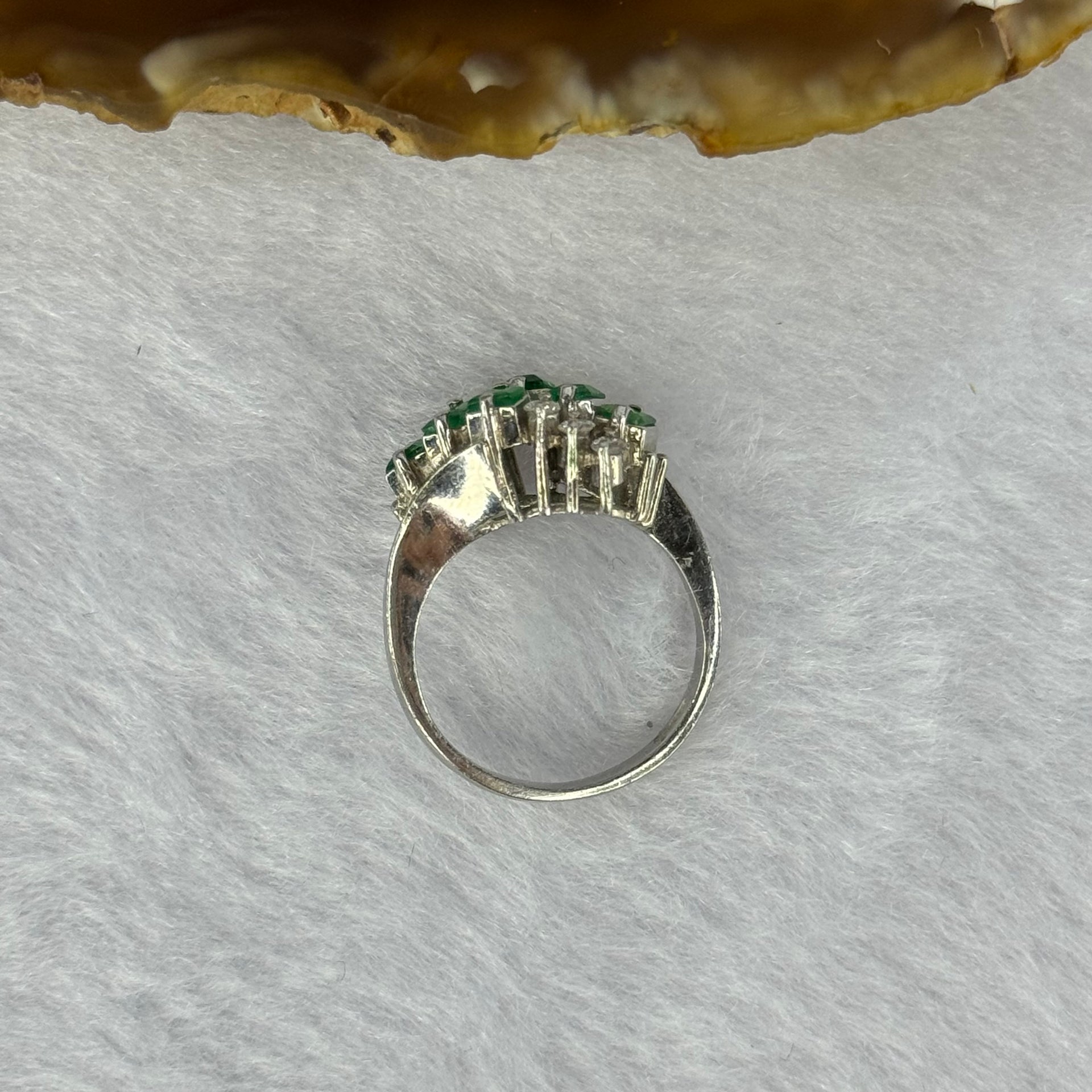 Natural Emeralds Total 0.48ct each about 2.0 by 2.0 by 2.0mm and Natural Diamonds Total 0.11ct each about 1.5mm in Platinum PT900 Ring 4.87g US4 HK8.5 - Huangs Jadeite and Jewelry Pte Ltd