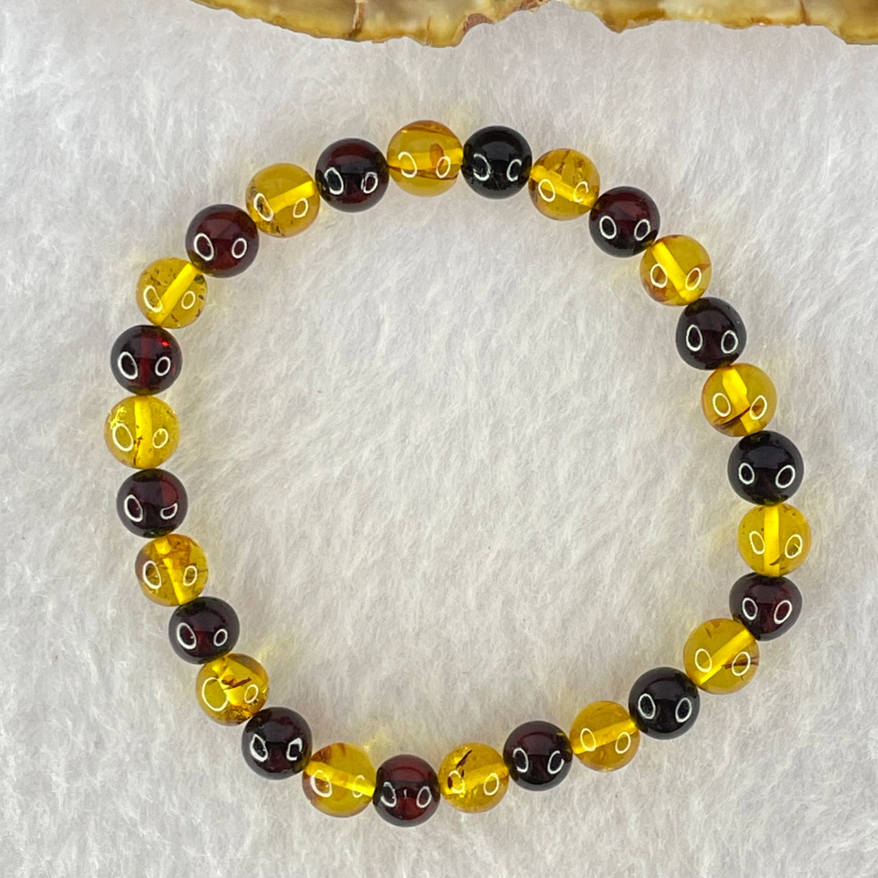 Natural Blood Red and Yellow Amber Beads Bracelet 3.66g 14.5cm 6.4mm 28 Beads