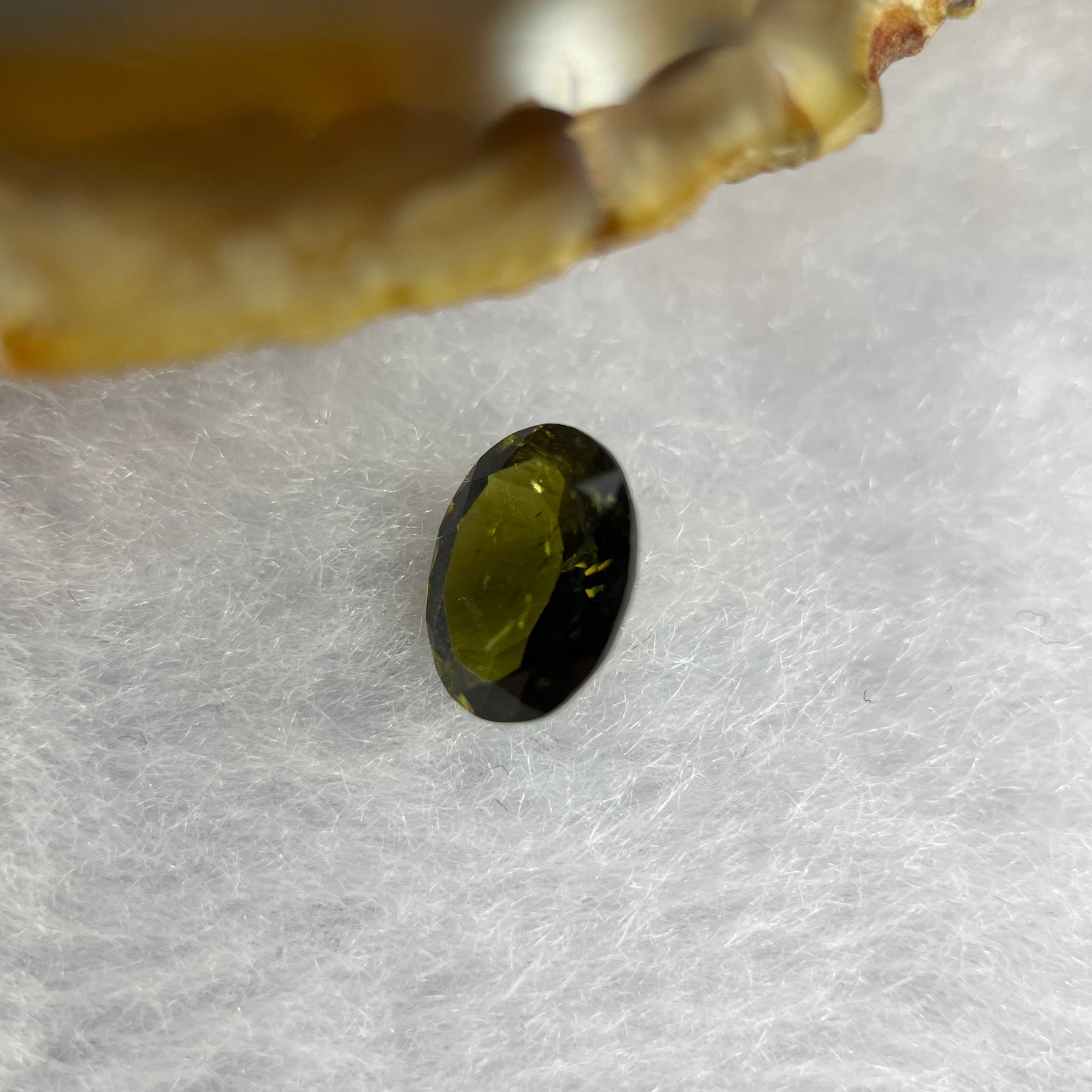 Natural Green Tourmaline 电气石 1.80 ct 8.9 by 7.0 by 4.2mm - Huangs Jadeite and Jewelry Pte Ltd