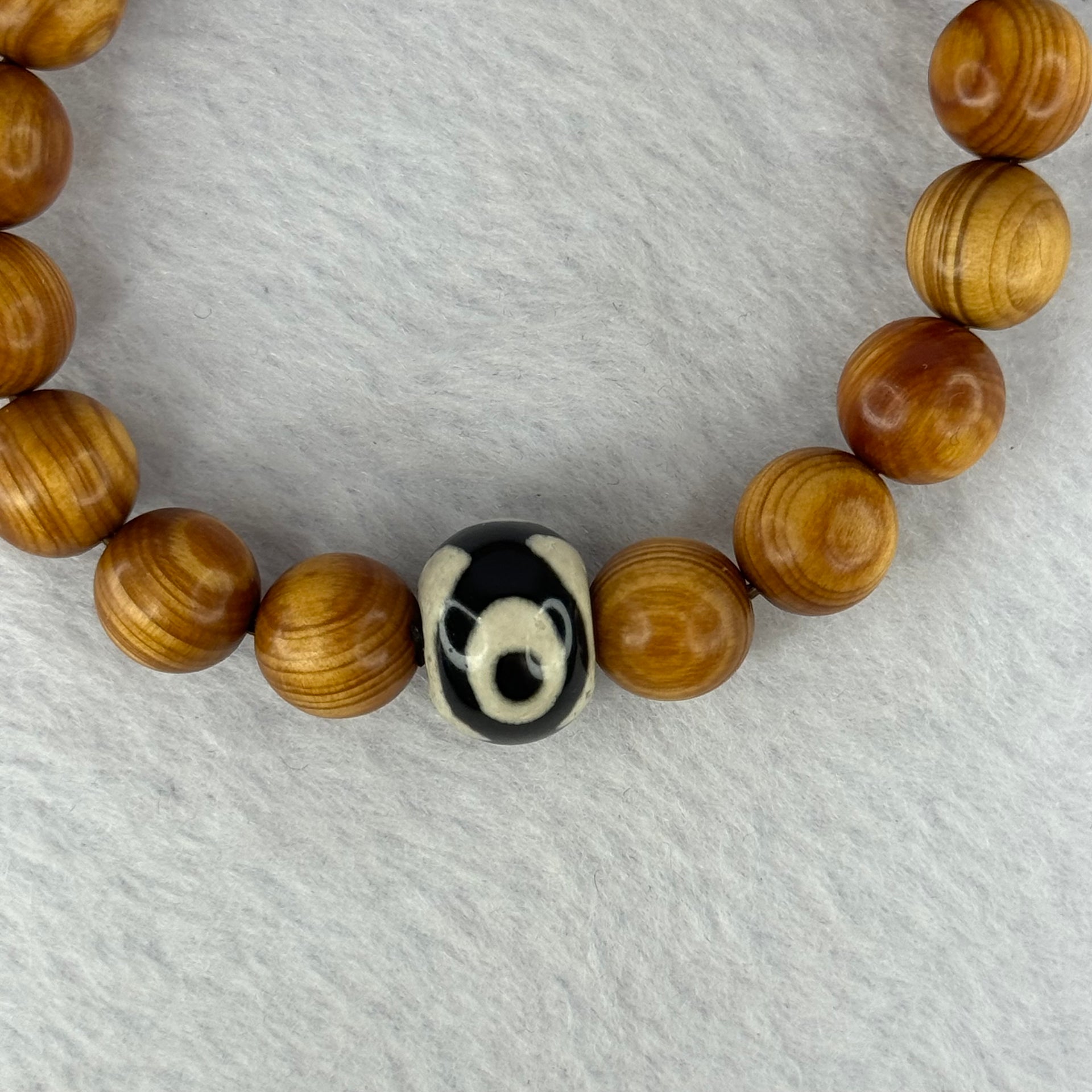 Natural Old Yabai Thuja Wood Beads With 3 Eyes Dzi Bead  Bracelet 老树崖柏三眼天珠手链 11.81g 16.5cm 10.2mm 18 Beads/ 14.1 by 10.9mm 1 Bead - Huangs Jadeite and Jewelry Pte Ltd