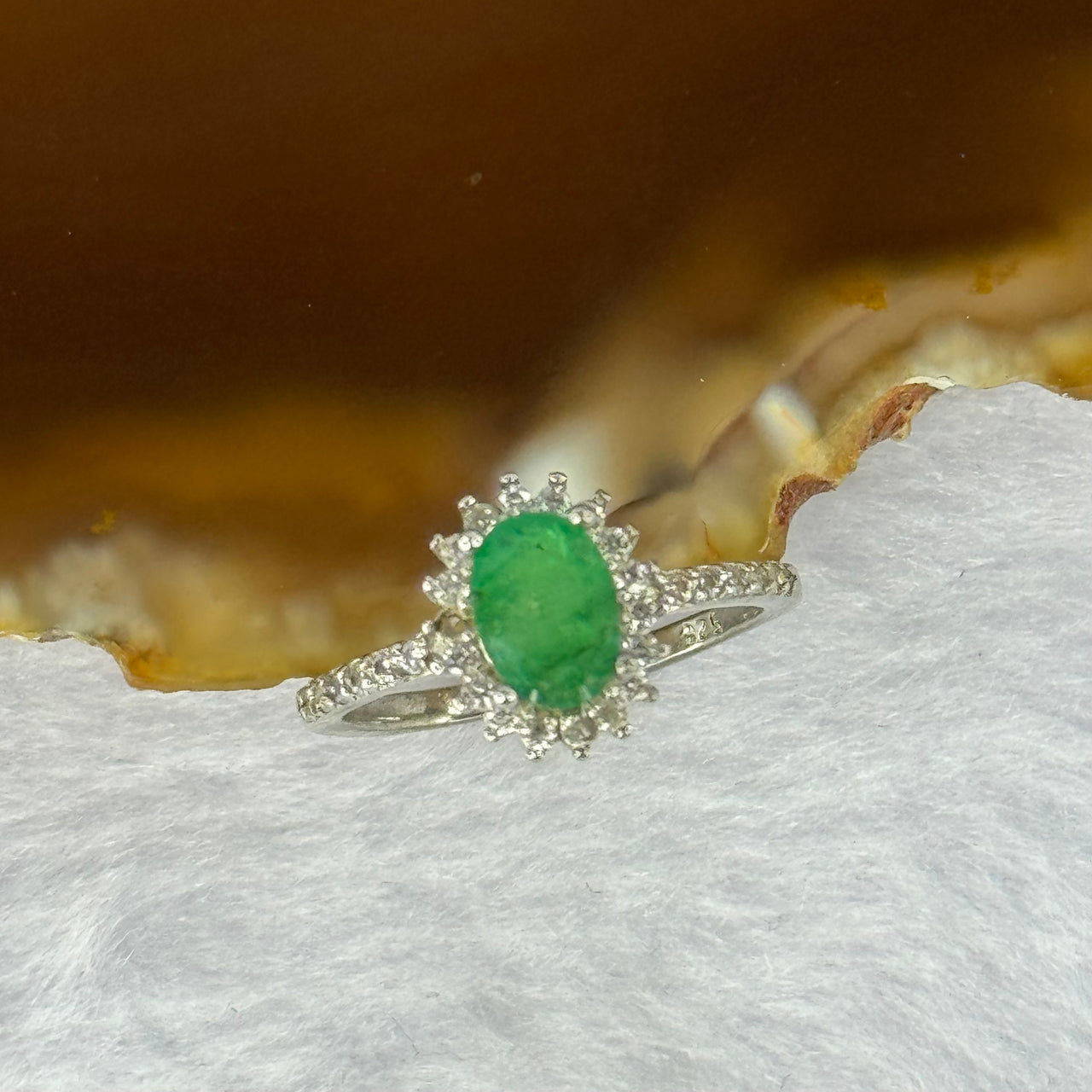 Natural Green Emerald In 925 Sliver Ring 1.90g 6.6 by 4.8 by 4.2mm US 5.25 / HK 11.5 - Huangs Jadeite and Jewelry Pte Ltd