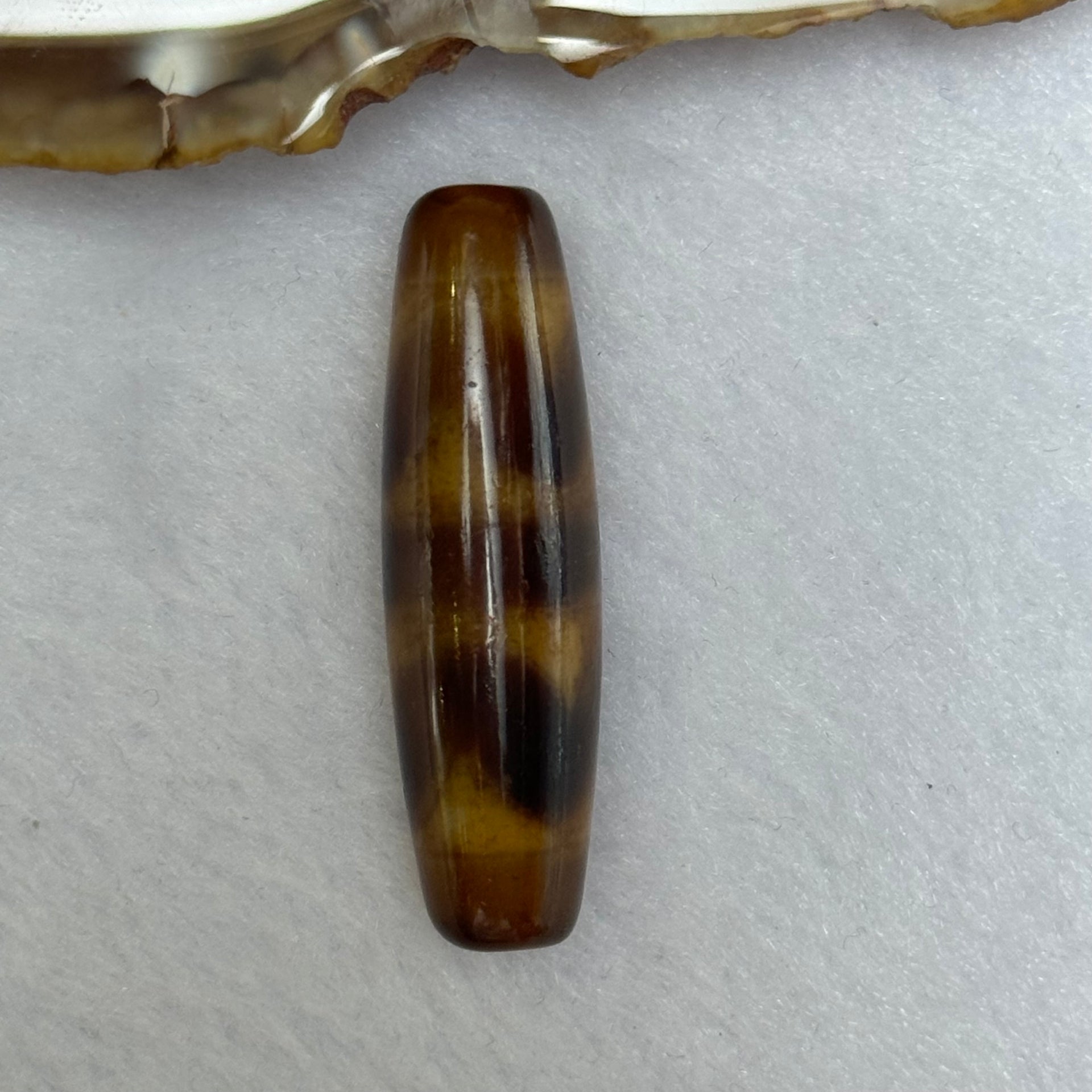 Natural Powerful Tibetan Old Oily Agate Double Tiger Tooth Daluo Dzi Bead Heavenly Master (Tian Zhu) 虎呀天诛 7.30g 39.2 by 11.3mm - Huangs Jadeite and Jewelry Pte Ltd