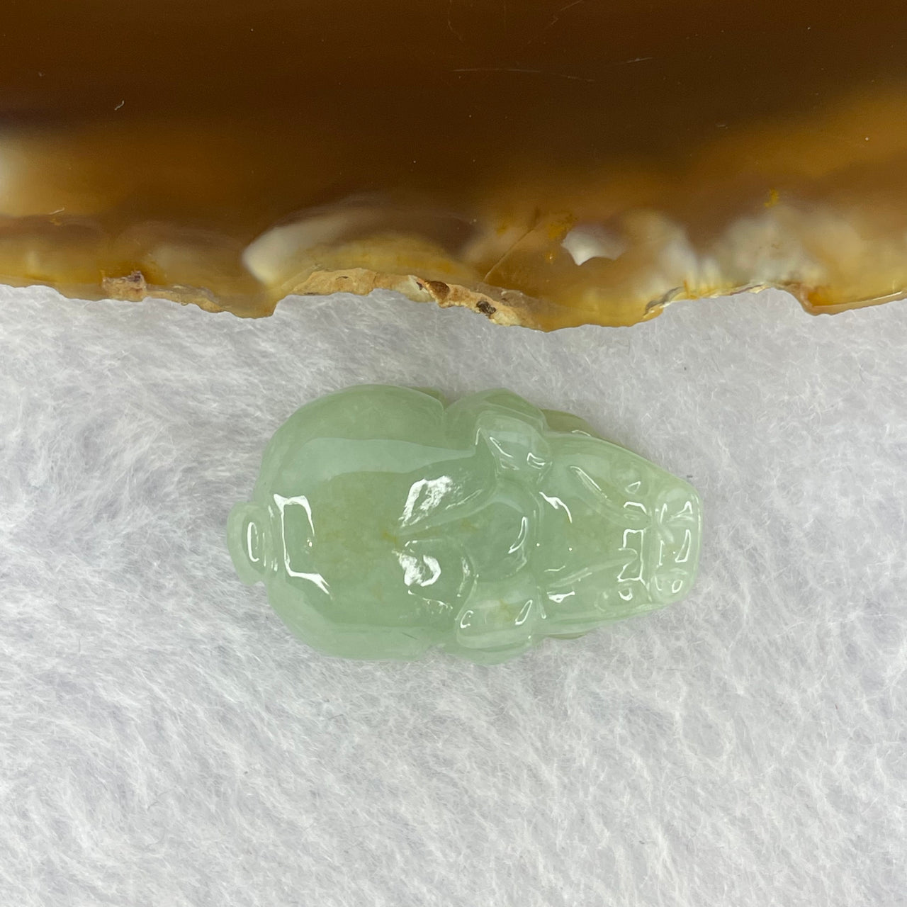 Type A Jelly Green Jadeite Pixiu Pendent A货绿色翡翠貔貅牌 8.63g 25.0 by 15.0 by 11.2 mm - Huangs Jadeite and Jewelry Pte Ltd