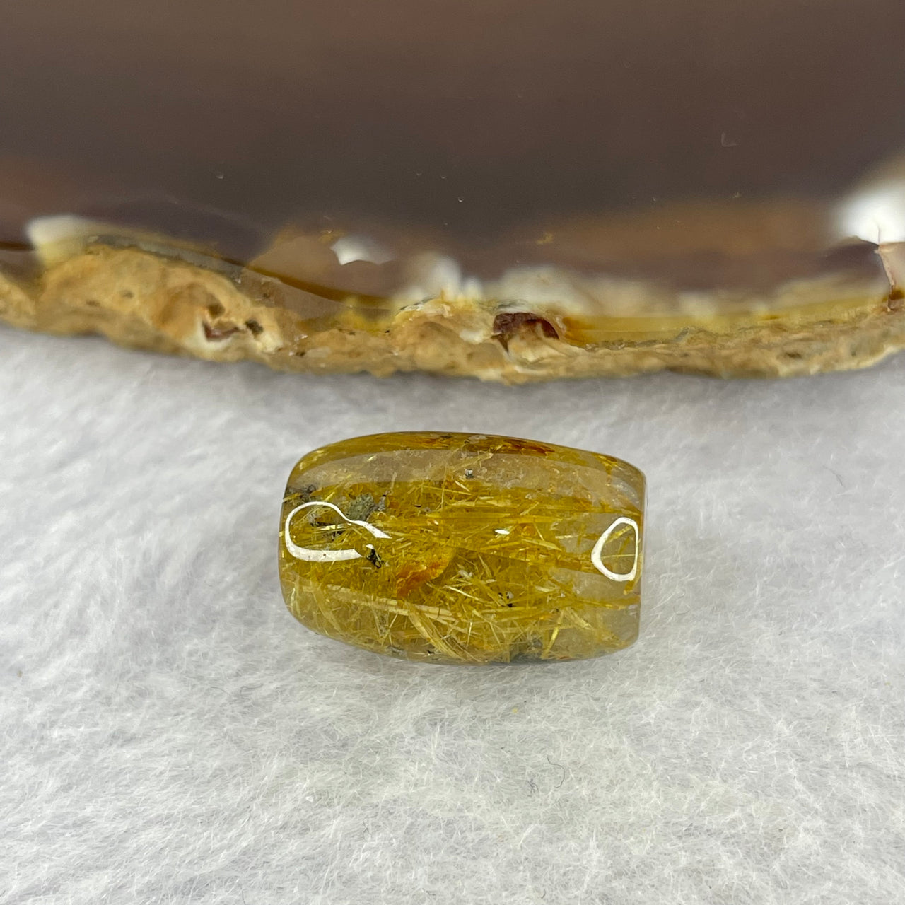 Good Grade Natural Golden Rutilated Quartz Crystal Lulu Tong Barrel 天然金顺发晶水晶露露通桶 
4.08g 17.3 by 11.6mm - Huangs Jadeite and Jewelry Pte Ltd