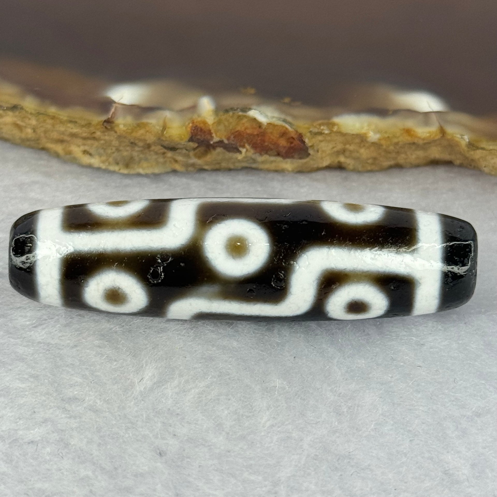 Natural Powerful Tibetan Old Oily Agate 9 Eyes Dzi Bead Heavenly Master (Tian Zhu) 九眼天诛 12.68g 48.3 by 13.1mm - Huangs Jadeite and Jewelry Pte Ltd