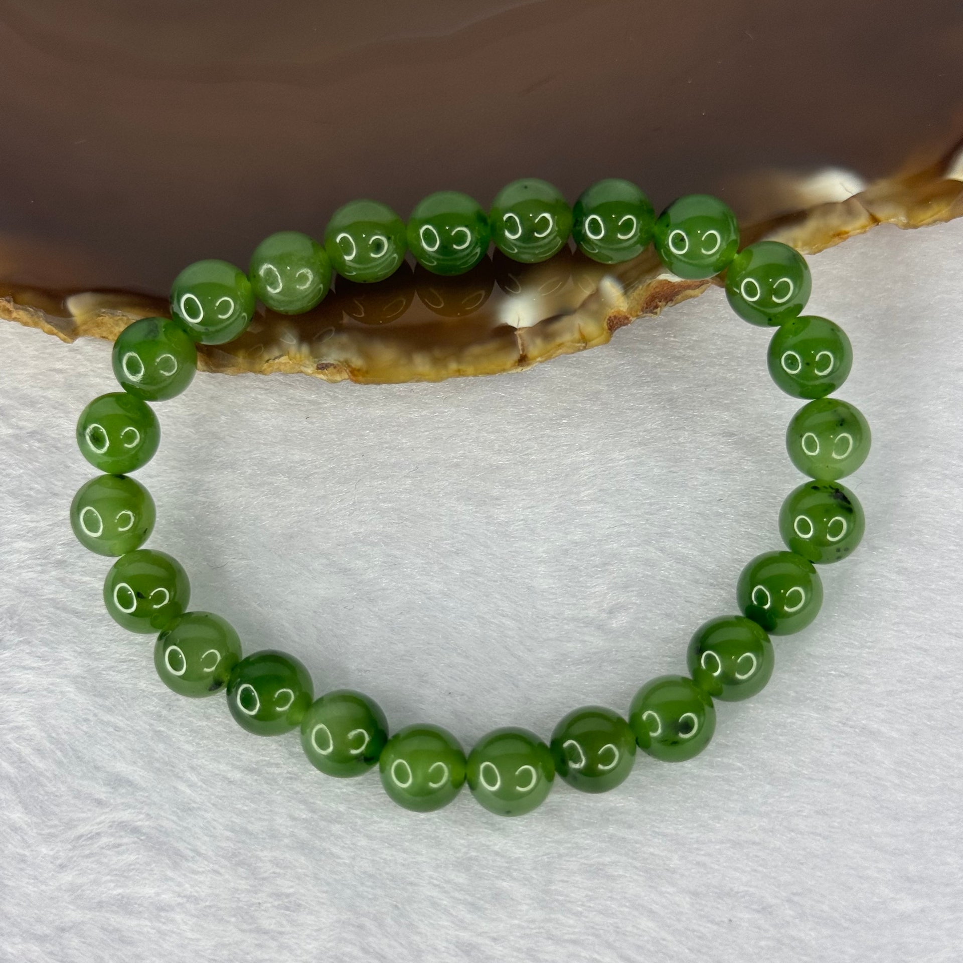 Natural Bright Green Nephrite Jade Beads Bracelet 天然和田玉手链 18.24g 15.5cm 7.9mm 24 Beads - Huangs Jadeite and Jewelry Pte Ltd