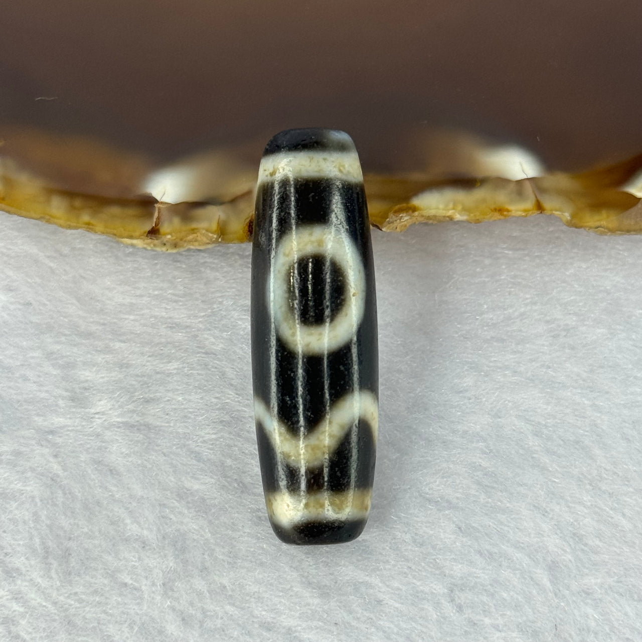 Natural Powerful Tibetan Old Oily Agate Sky Door Serenity 1 Eye Dzi Bead Heavenly Master (Tian Zhu) 一眼天诛 7.63g 42.8 by 16.7mm - Huangs Jadeite and Jewelry Pte Ltd