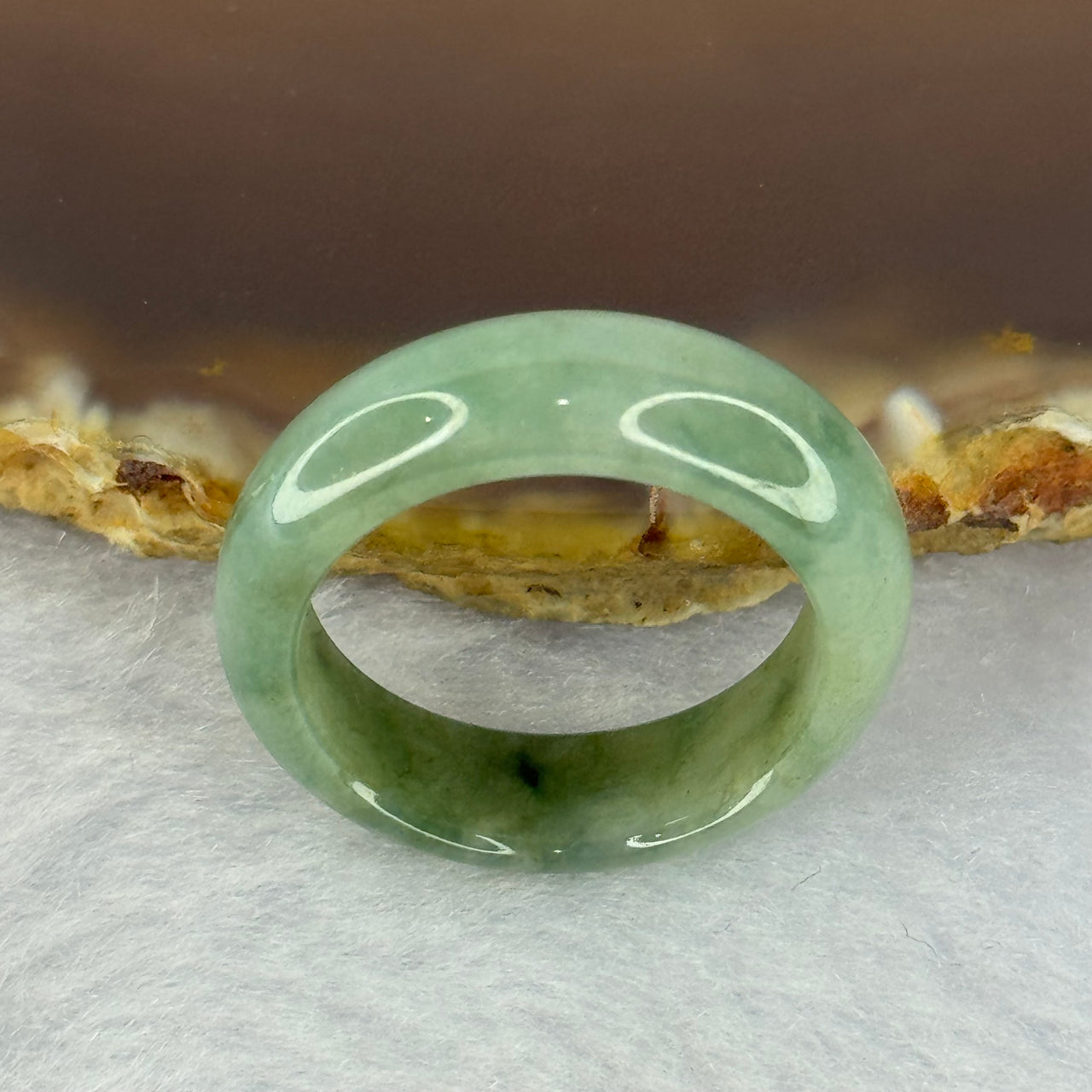 Type A Green Grey Wuji Jadeite Ring 3.90g 6.8 by 3.2mm US8 HK18