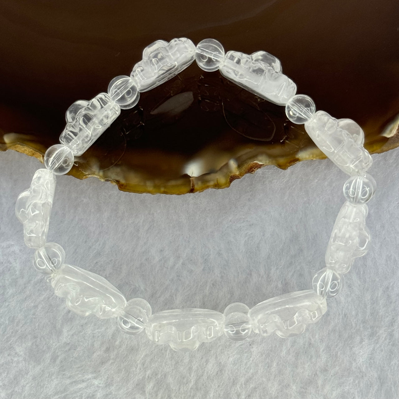 Natural Clear Quartz 9 Tail Fox Bracelet 35.00g 17.5cm 20.0 by 17.6 by 7.9mm 9pcs