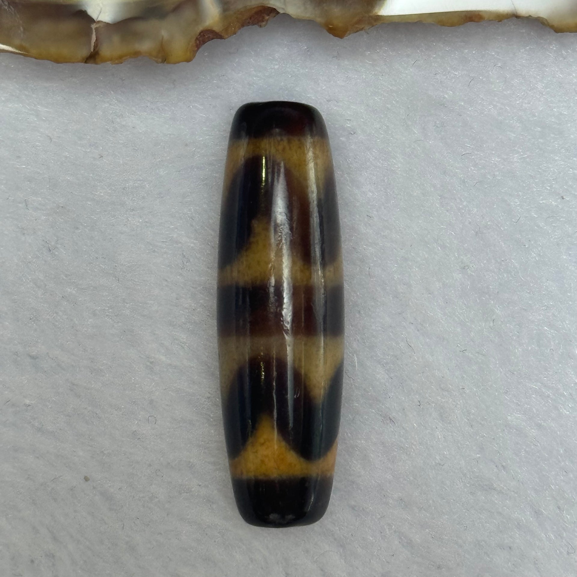 Natural Powerful Tibetan Old Oily Agate Double Tiger Tooth Daluo Dzi Bead Heavenly Master (Tian Zhu) 虎呀天诛 7.33g 37.3 by 11.5mm - Huangs Jadeite and Jewelry Pte Ltd