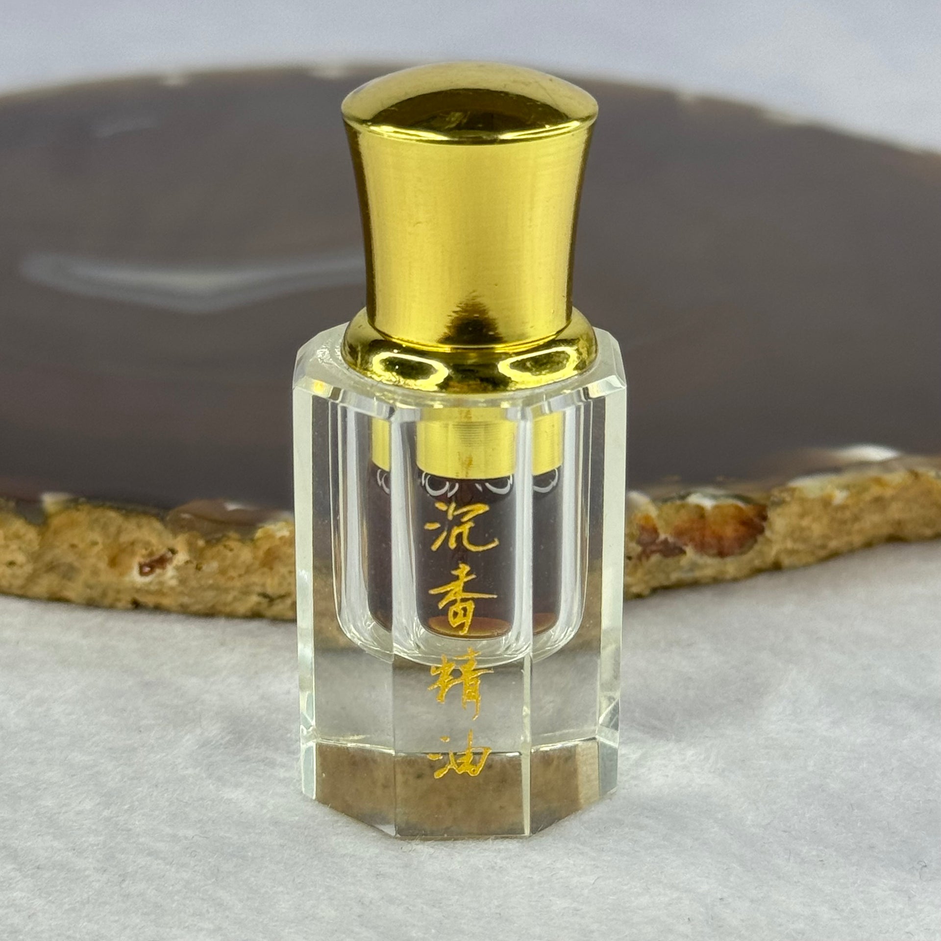 Hainan Agarwood Oil 2ml - Huangs Jadeite and Jewelry Pte Ltd