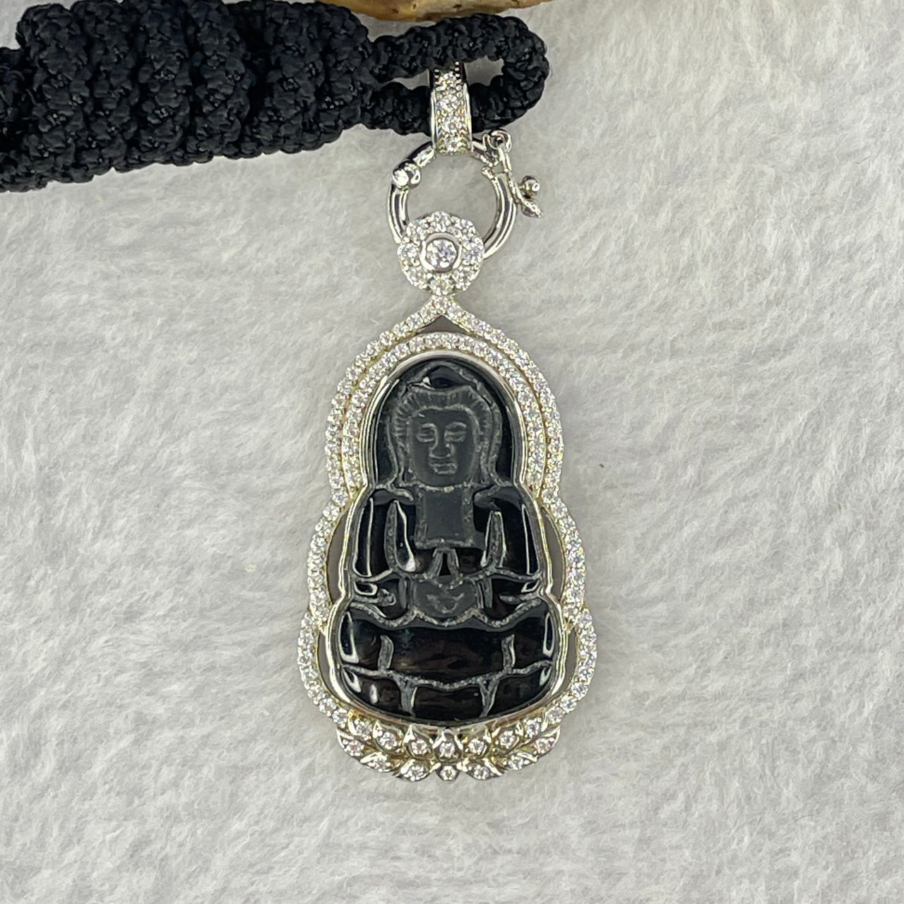 Type A Translucent Black Omphasite Jadeite Guan Yin 24.8 by 15.3 by 1.8mm Pendant in S925 Sliver Pendant 11.89g