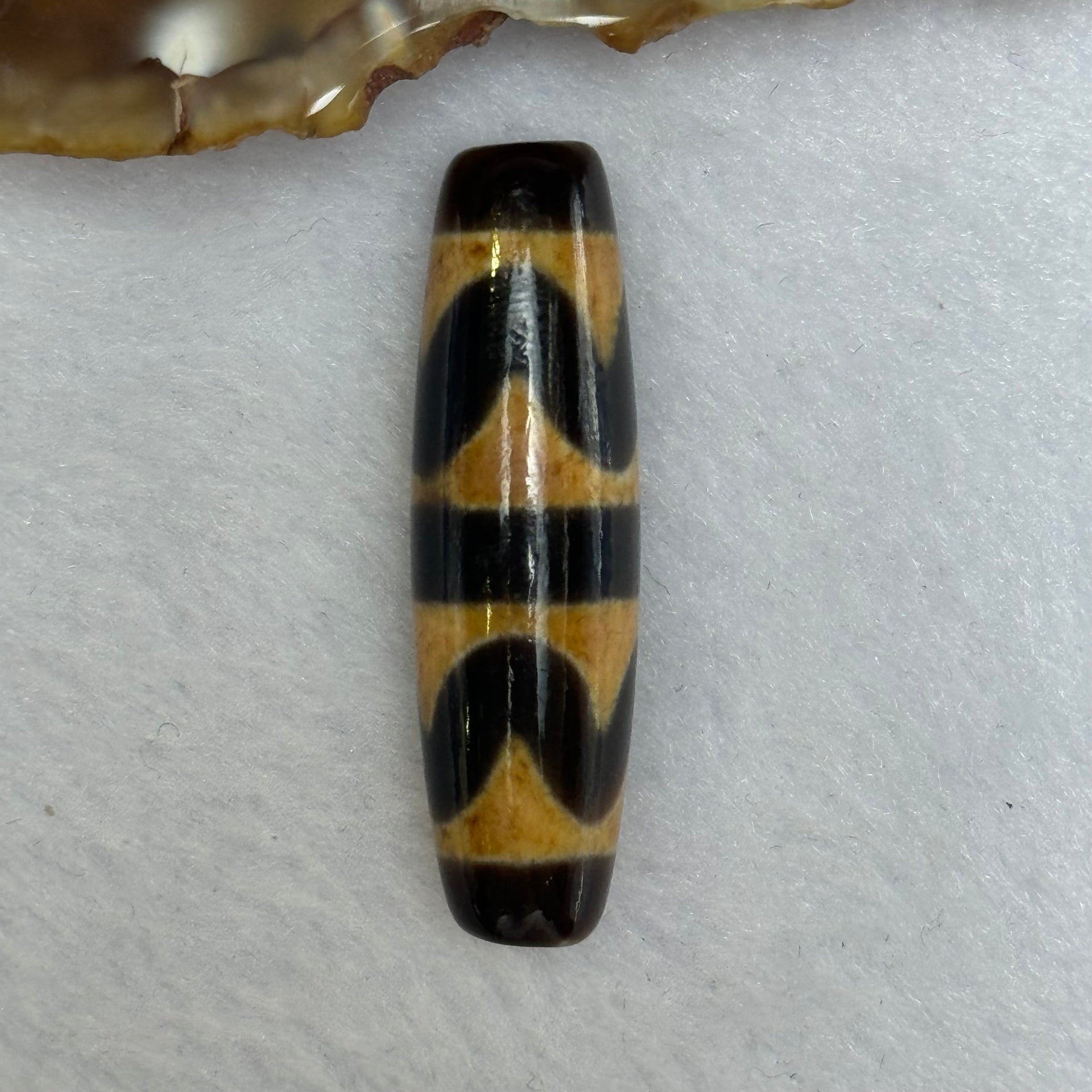 Natural Powerful Tibetan Old Oily Agate  Double Tiger Tooth Daluo Dzi Bead Heavenly Master (Tian Zhu) 虎呀天诛 7.05g 38.5 by 11.1mm - Huangs Jadeite and Jewelry Pte Ltd