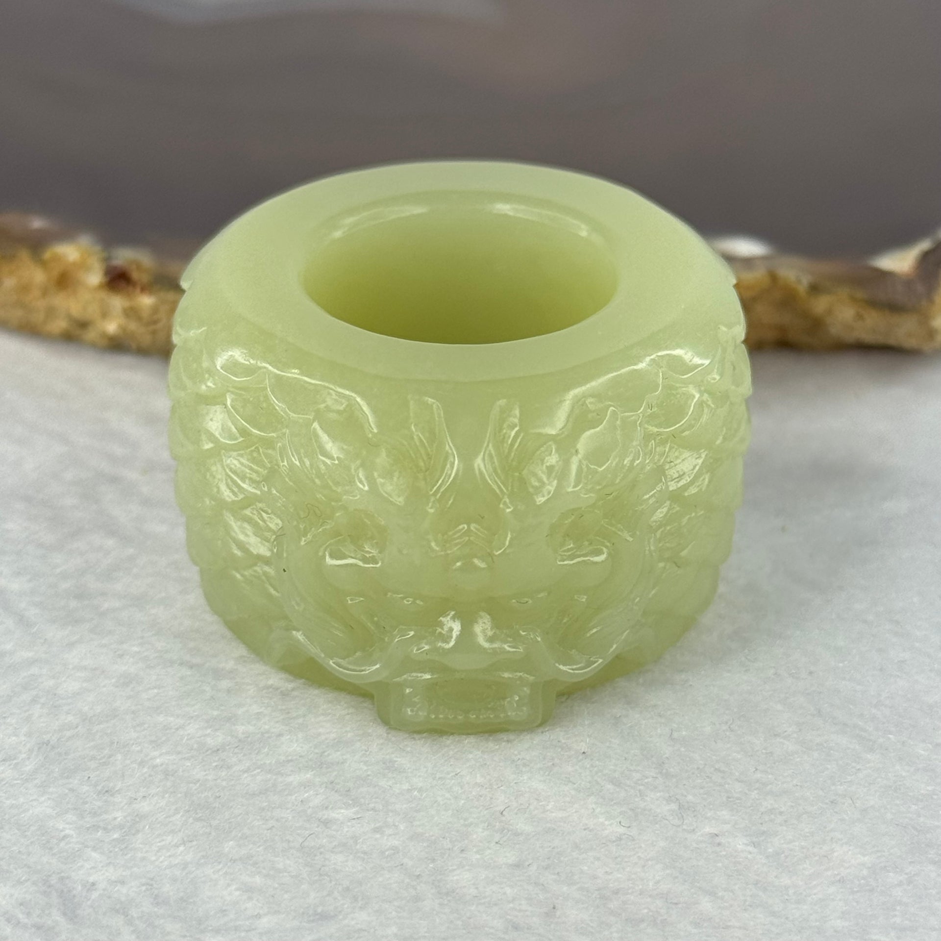 Natural Light Green Nephrite Dragon Ring 71.87g 25.7 by 13.9mm US12.5/HK28 - Huangs Jadeite and Jewelry Pte Ltd