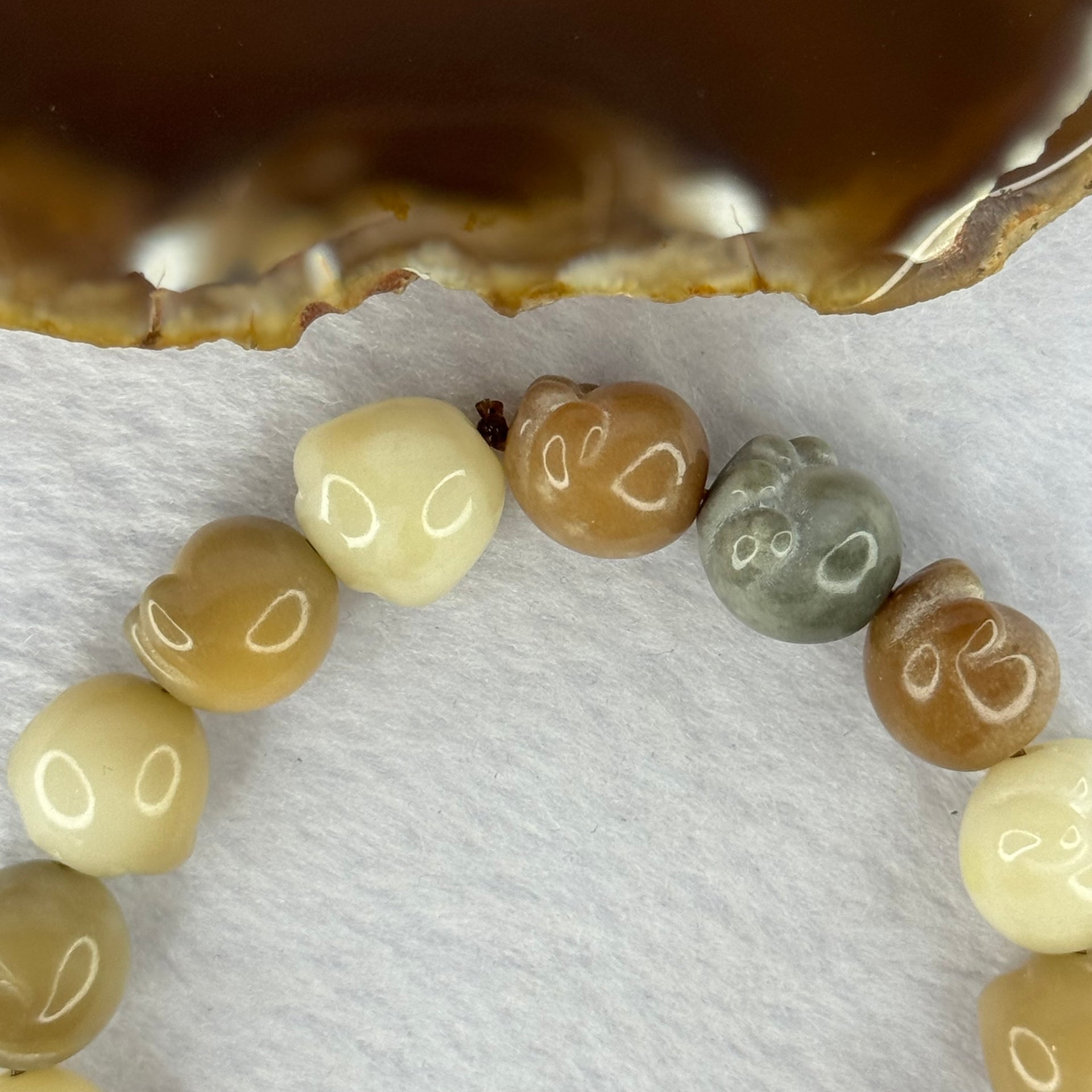 Natural Mixed Color Bodhi Beads in Paw Bracelet 20.26g 17cm 12.8mm 16 Beads - Huangs Jadeite and Jewelry Pte Ltd