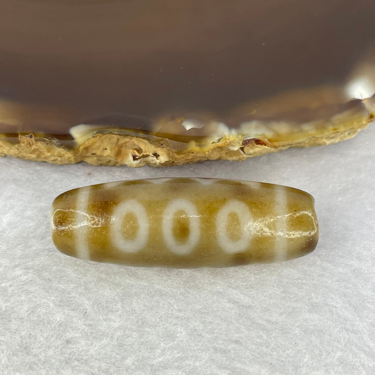 Natural Powerful Tibetan Agate 5 Eyes Dzi Bead Heavenly Master (Tian Zhu) 五眼天诛  9.74g 37.4 by 13.0 mm - Huangs Jadeite and Jewelry Pte Ltd