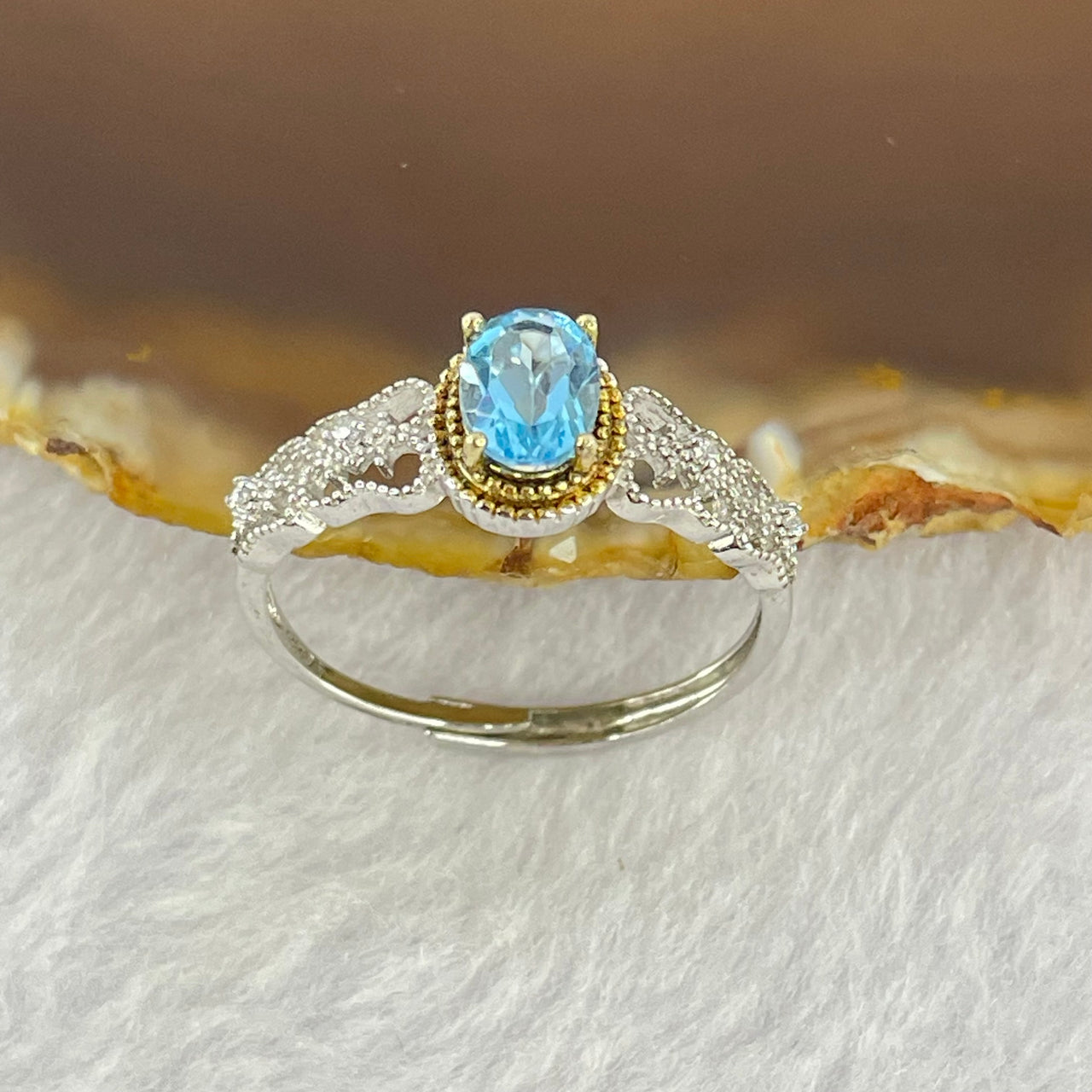 Blue Cubic Zirconia with Crystals in S925 Sliver Ring (Adjustable Size) 1.81g 6.5 by 5.0 by 3.5mm