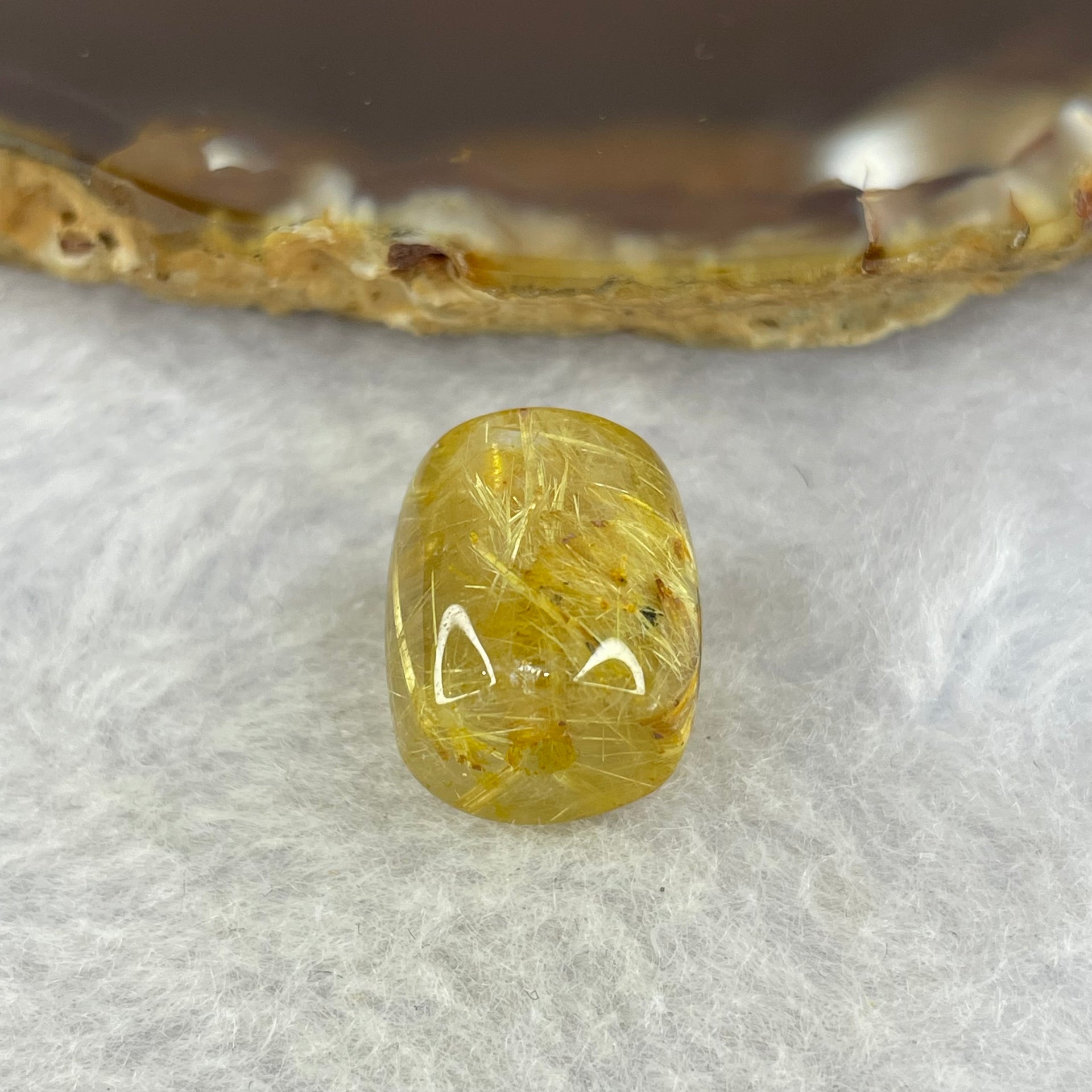 Good Grade Natural Golden Rutilated Quartz Crystal Lulu Tong Barrel 天然金顺发晶水晶露露通桶 
3.48g 13.0 by 12.1mm - Huangs Jadeite and Jewelry Pte Ltd