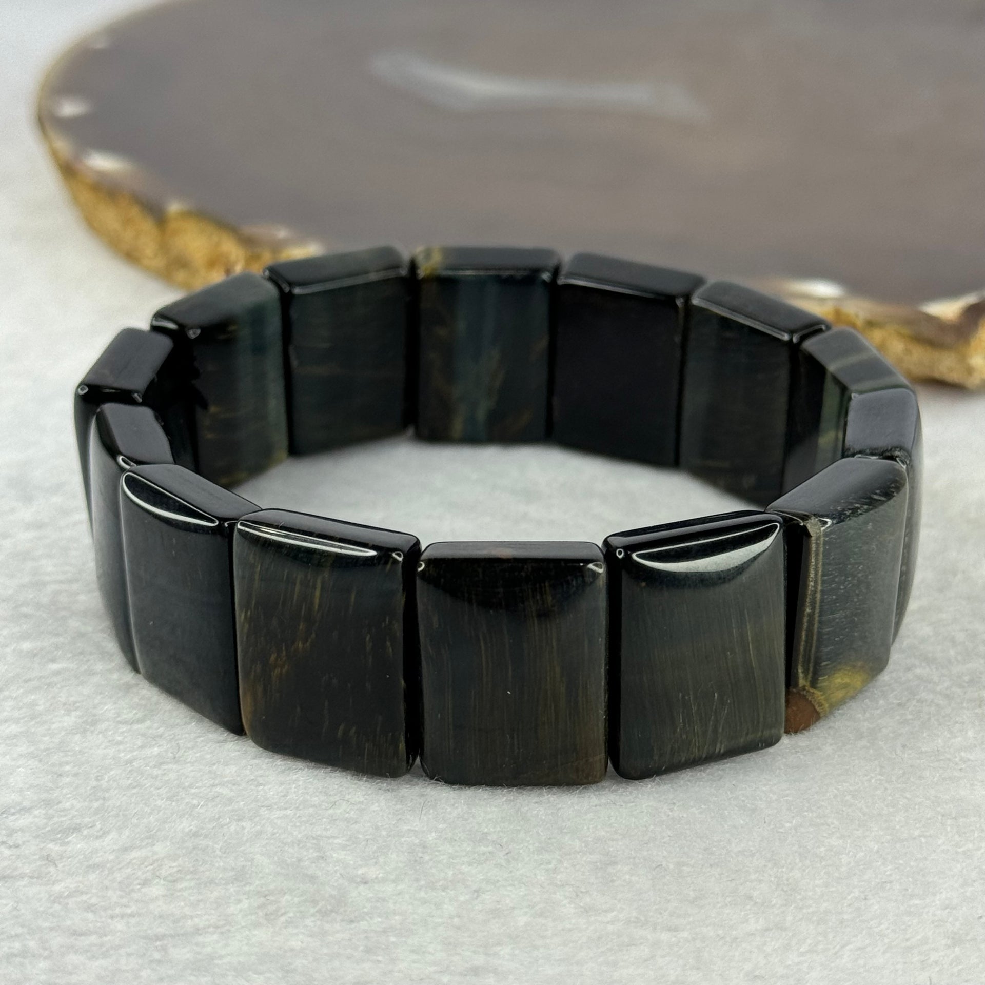 Natural Tiger's Eye Quartz Bracelet 虎眼石手持手链 65.83g 18cm 20.3 by 15.2 by 8.9mm 14 pcs - Huangs Jadeite and Jewelry Pte Ltd