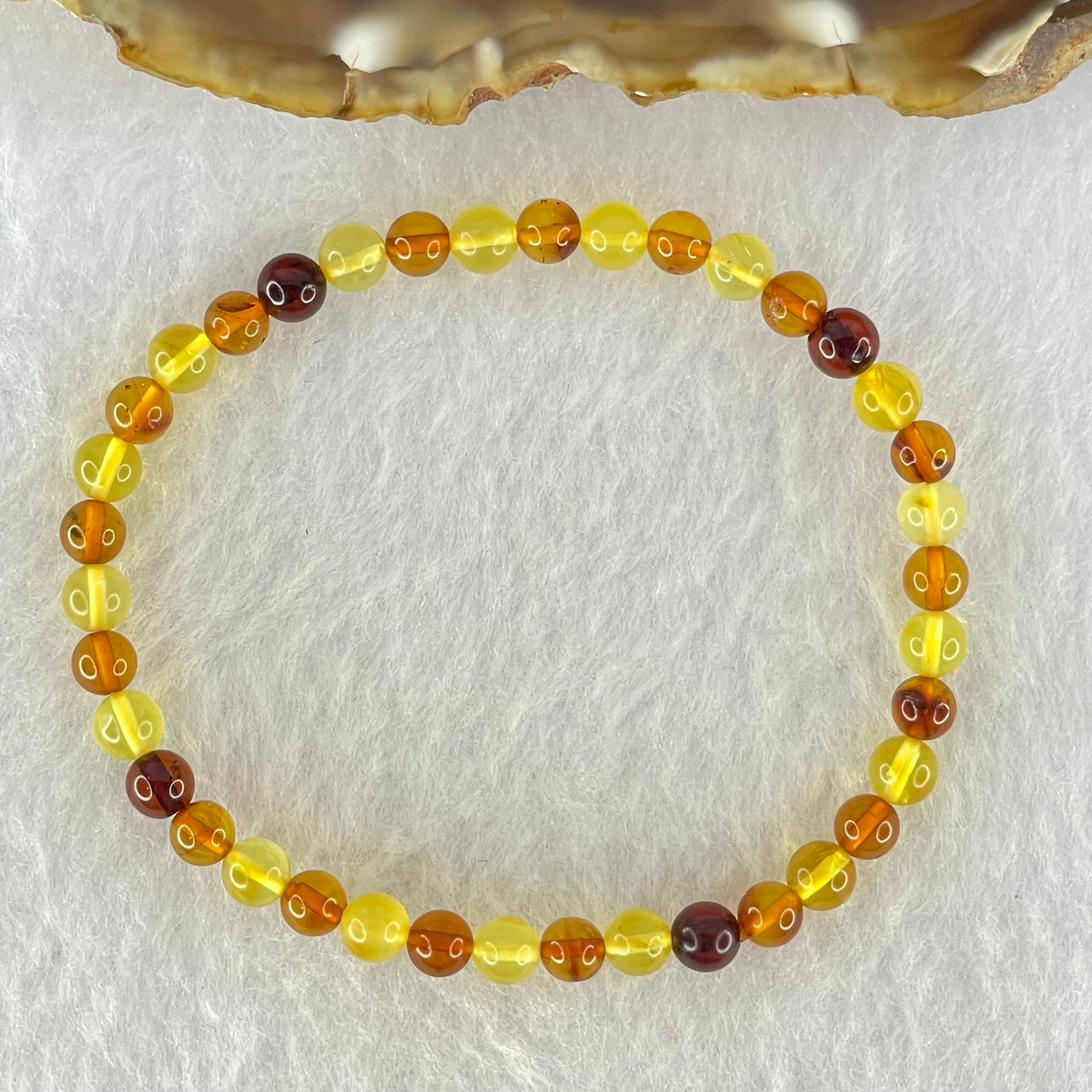 Natural Mixed Color Amber Beads Bracelet 2.50g 16.5cm 5.1mm 38 Beads